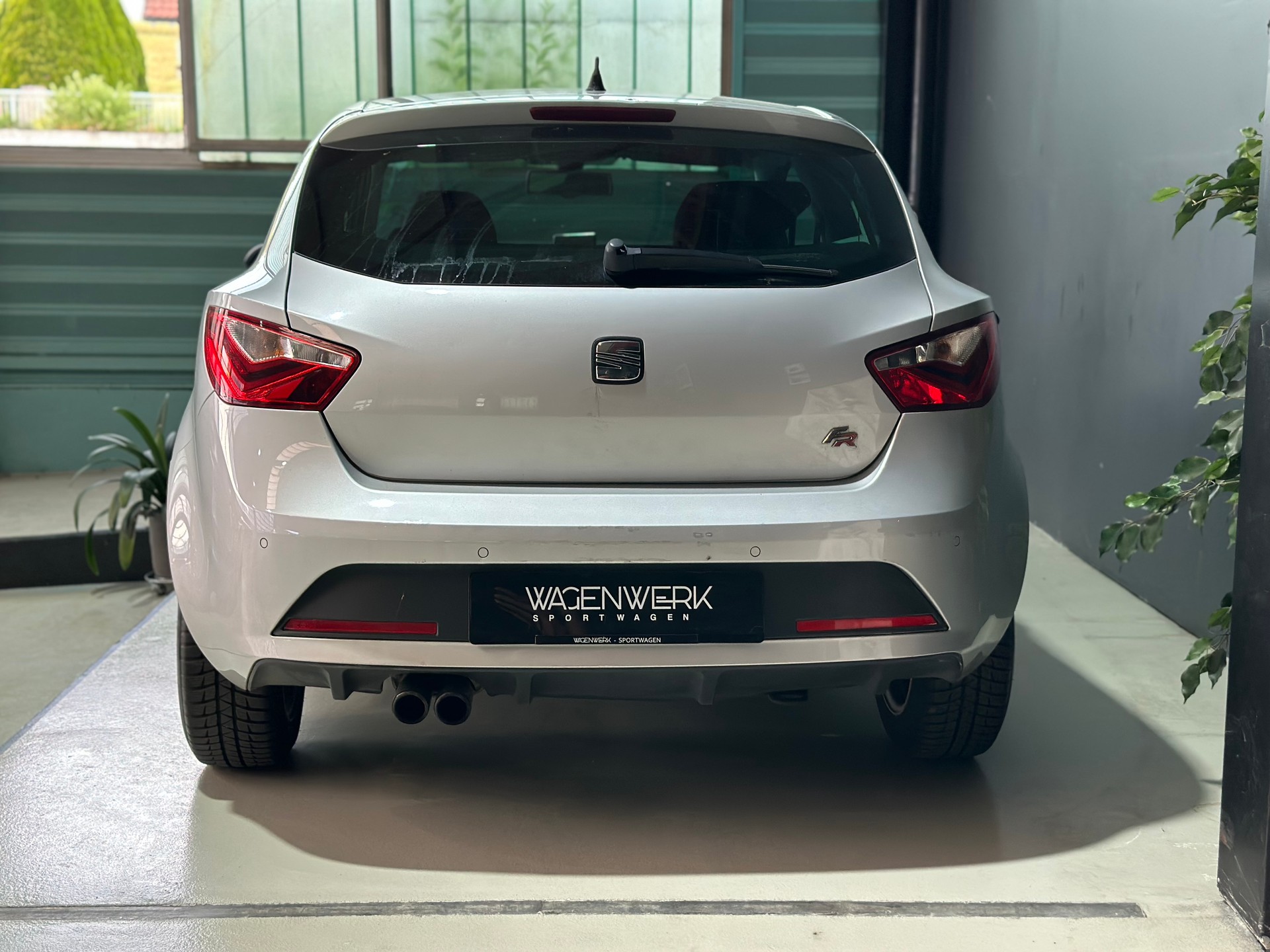 SEAT Ibiza SC 1.2 TSI FR DSG-image-4