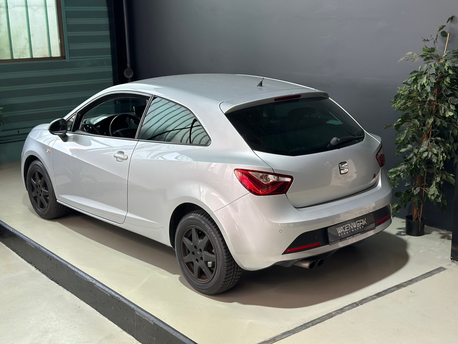 SEAT Ibiza SC 1.2 TSI FR DSG-showroom-element-3