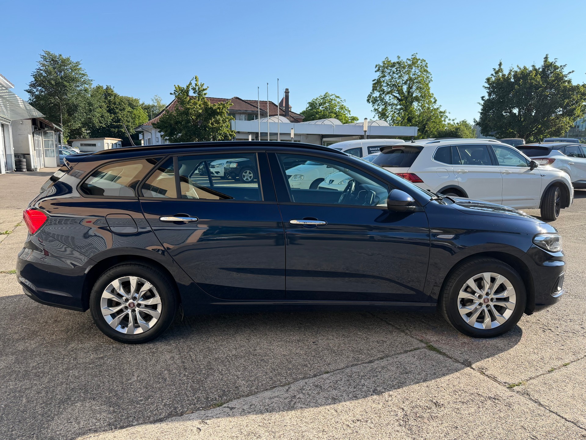 FIAT Tipo 1.6MJ Station Wagon Lounge DCT-image-5