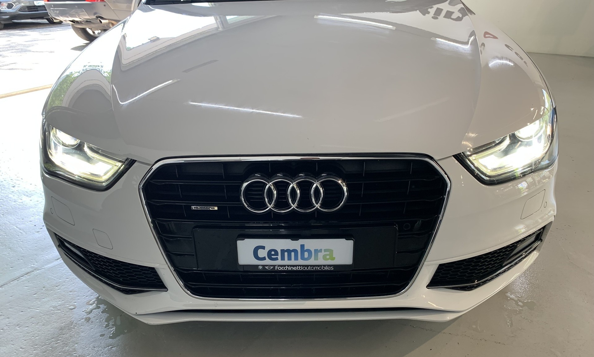 AUDI A4 Avant 1.8 TFSI quattro-showroom-element-1