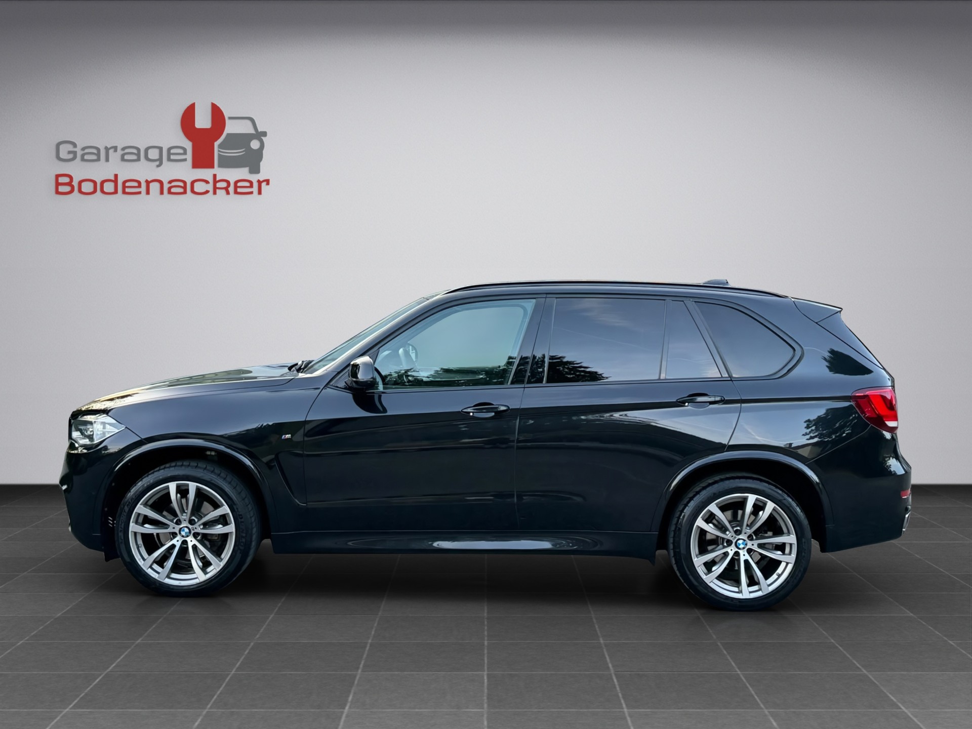 BMW X5 xDrive 30d Pure M Sport Steptronic * Facelift * M Paket *-showroom-element-2