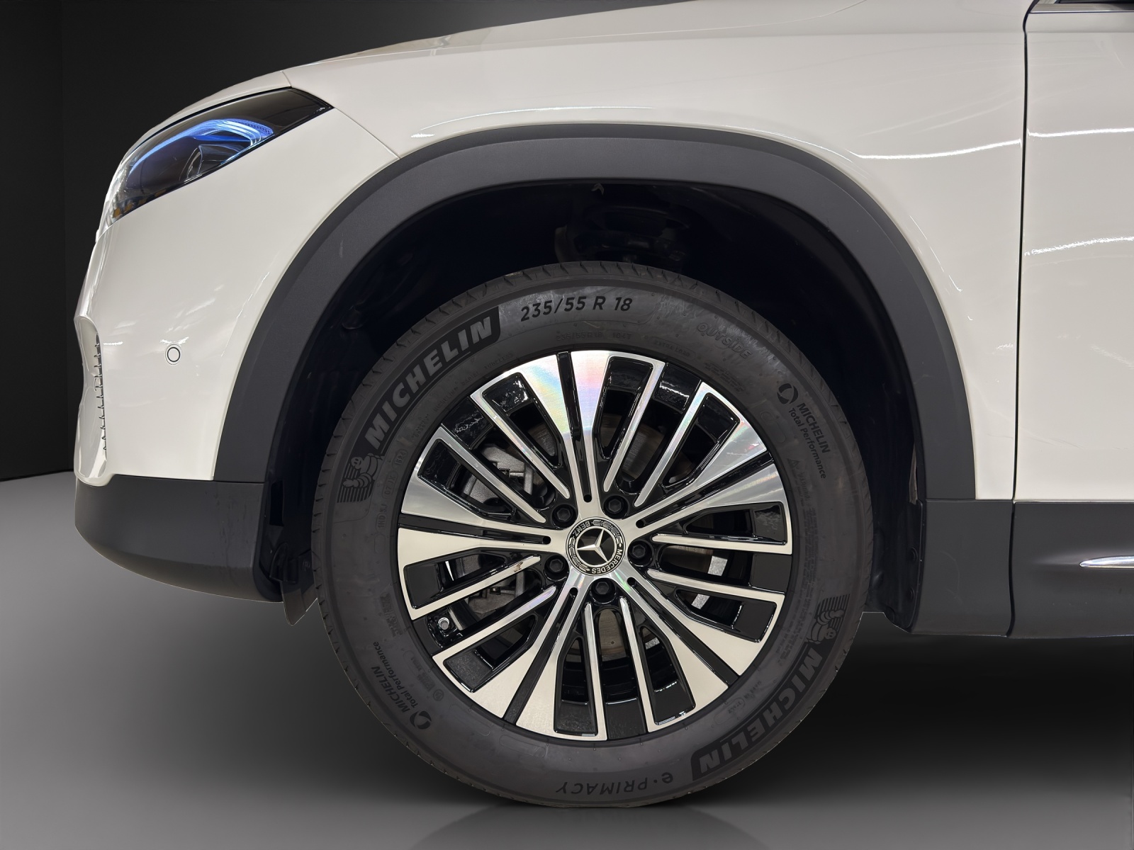 MERCEDES-BENZ EQB 350 66,5 kWh 4Matic Swiss Star-image-8