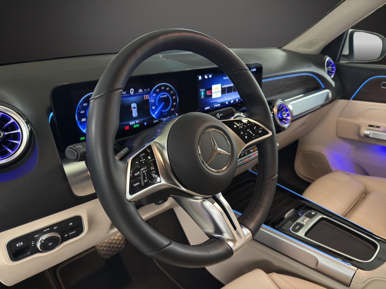 MERCEDES-BENZ EQB 350 66,5 kWh 4Matic Swiss Star-image-10