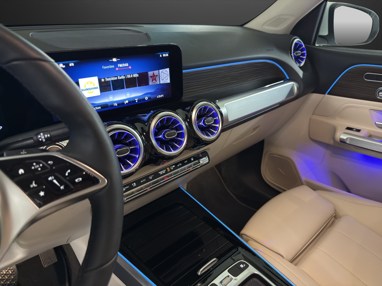 MERCEDES-BENZ EQB 350 66,5 kWh 4Matic Swiss Star-image-14