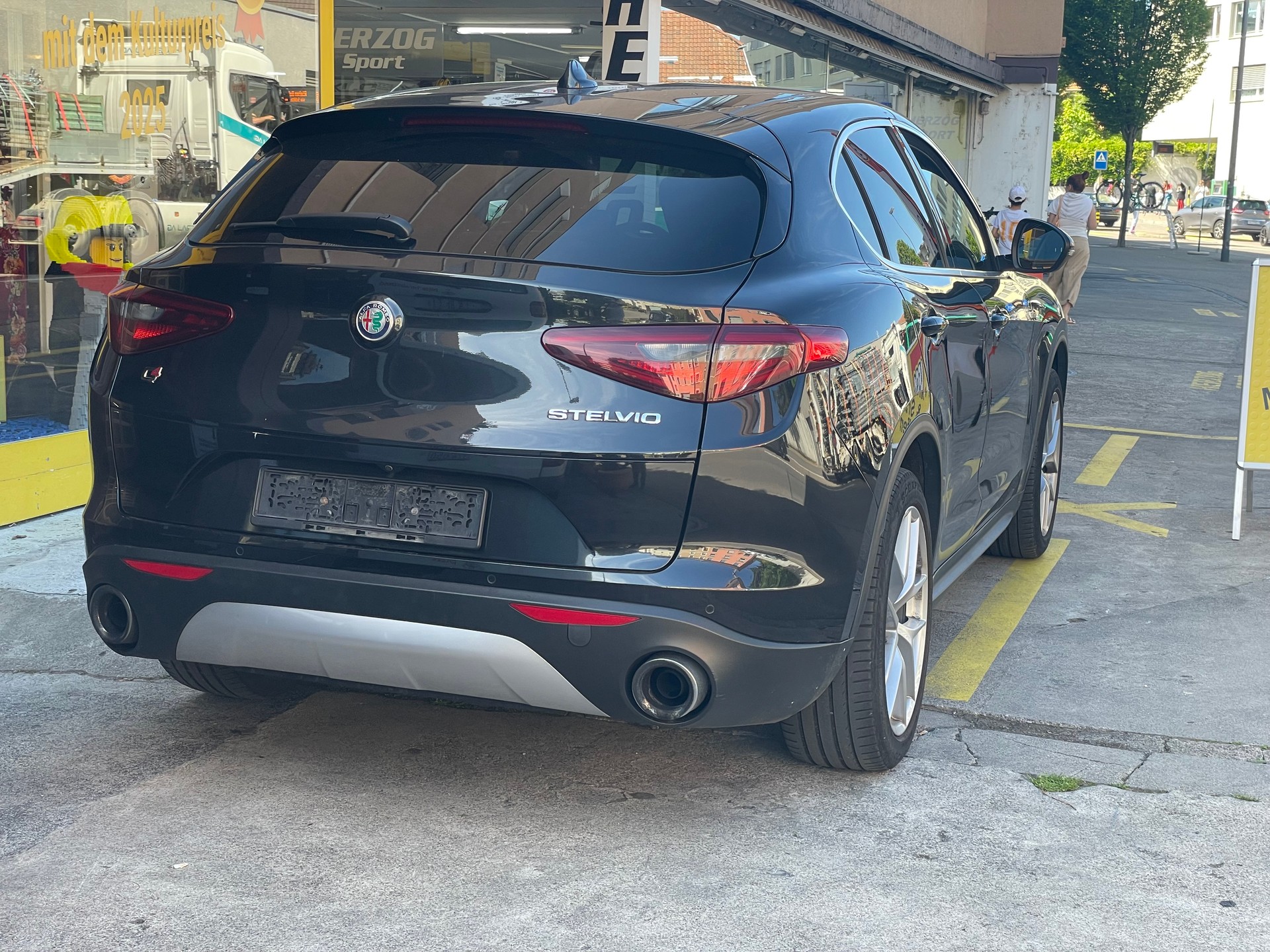 ALFA ROMEO Stelvio 2.0 Executive Q4 Automatic, Frisch ab MFK 30.07.2026-image-6