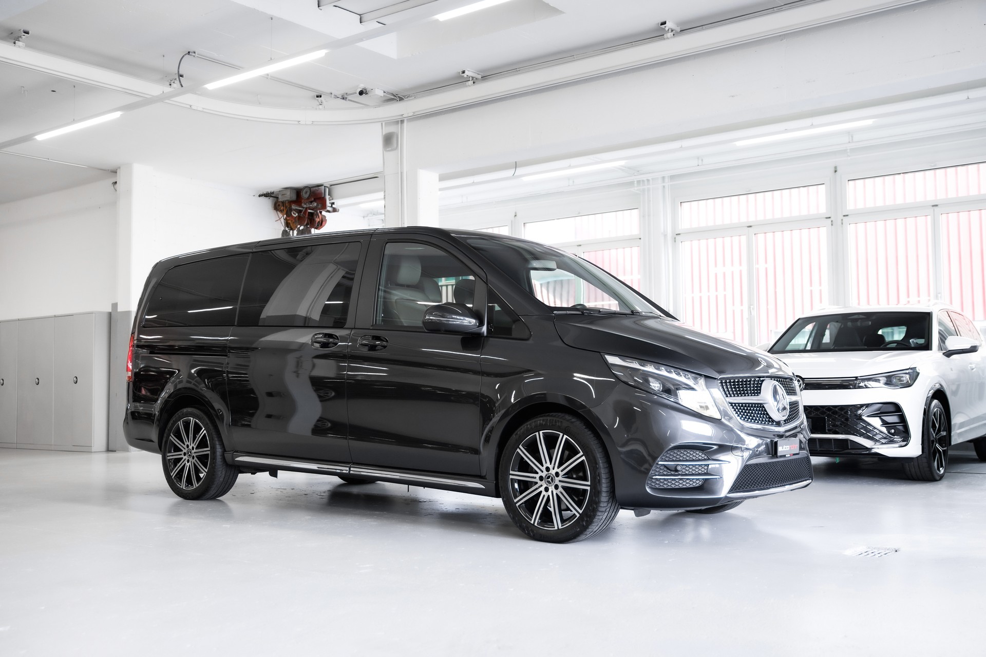 MERCEDES-BENZ V 300 d lang AMG Line Avantgarde 4Matic 9G-Tronic