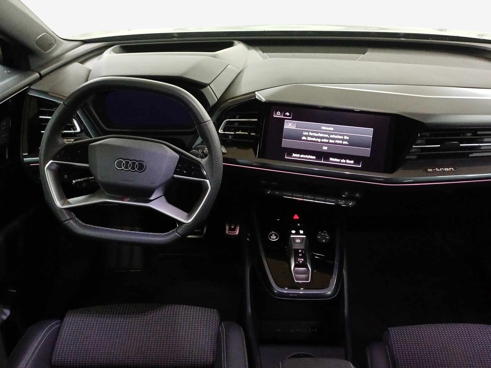 AUDI Q4 e-tron 45 Attraction quattro-image-8