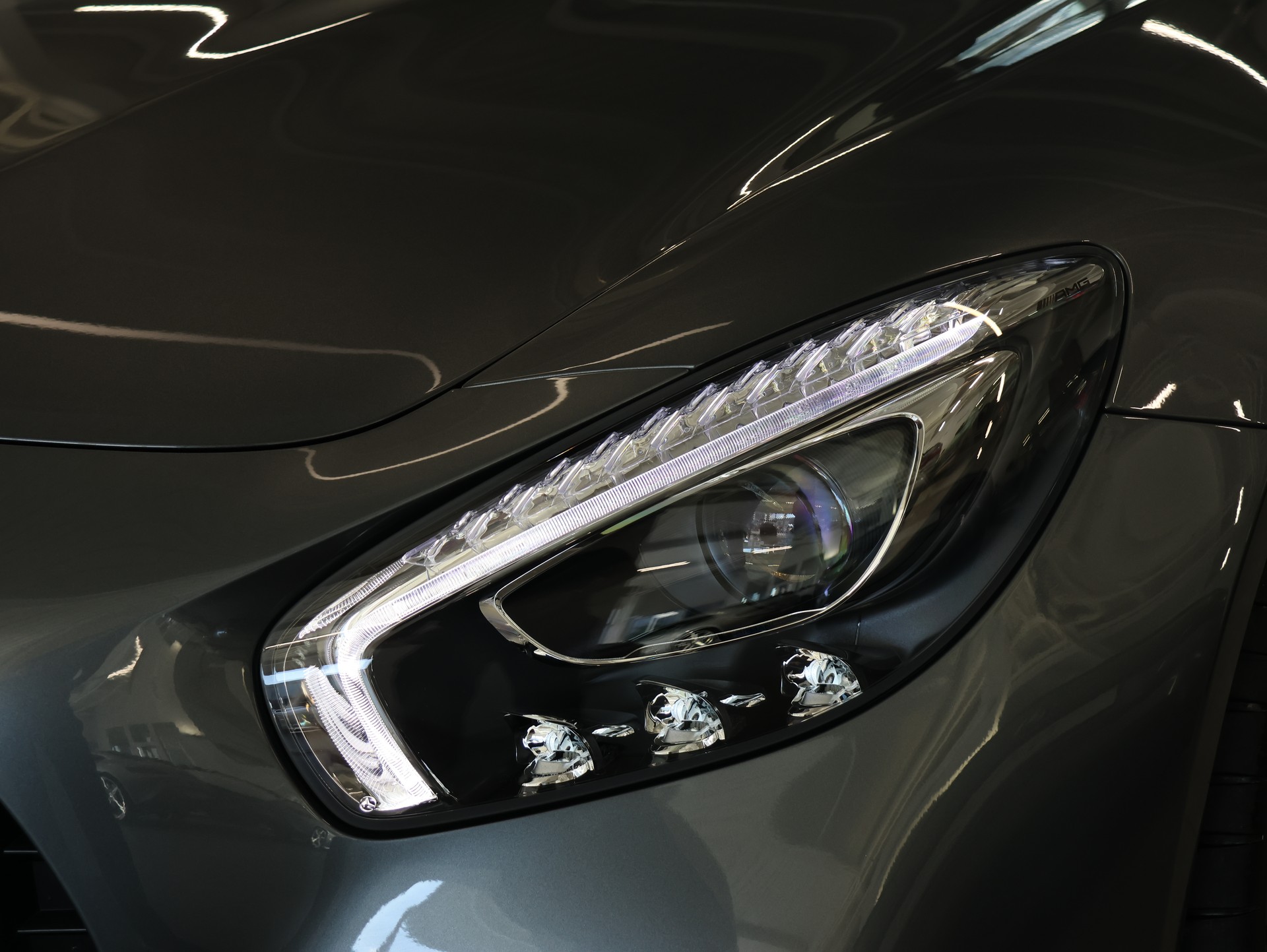 MERCEDES-BENZ AMG GT C Roadster Speedshift DCT *360 Kamera* *Burmester* *Vossen Felgen*-image-8