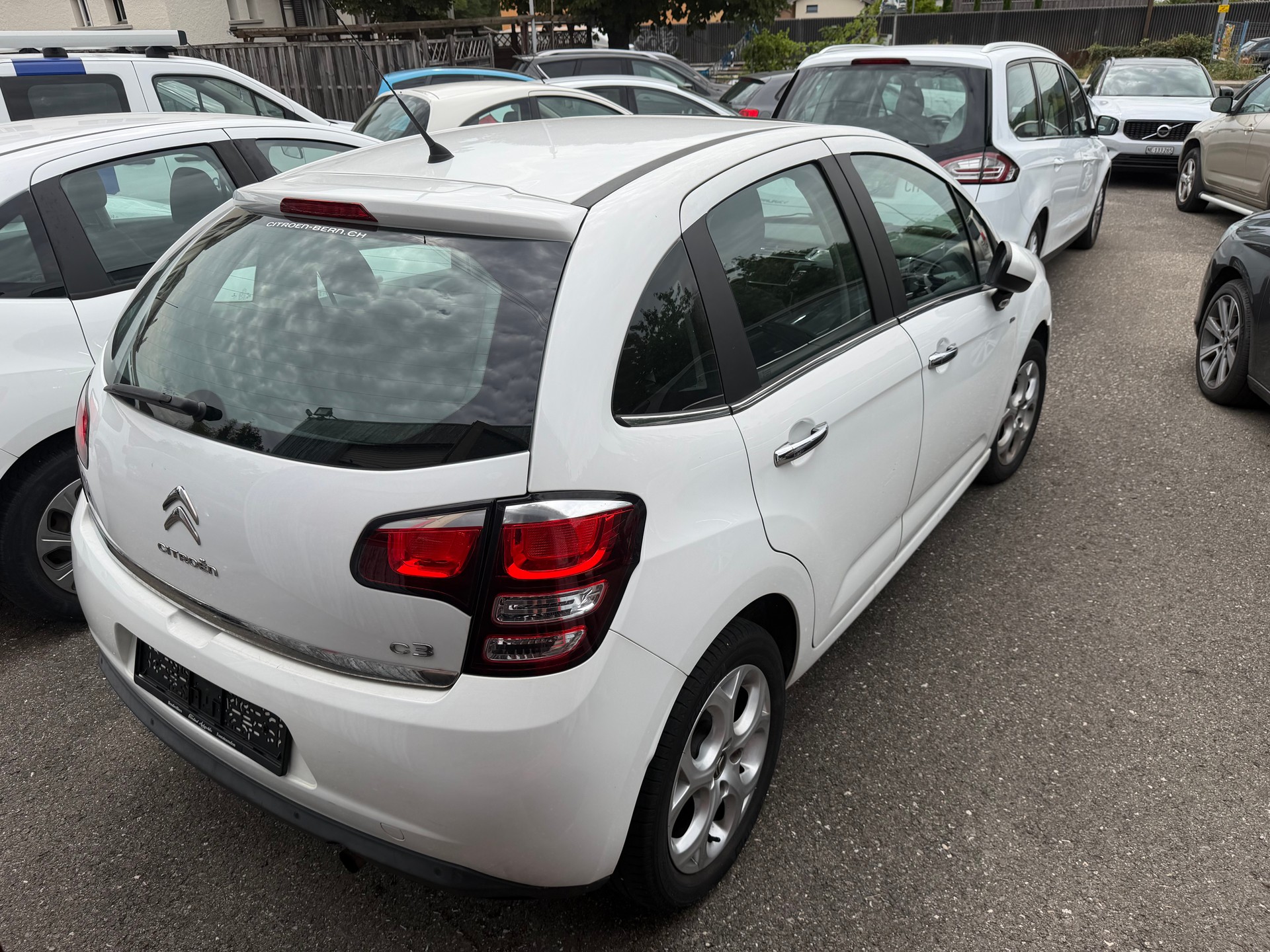 CITROEN C3 1.2i Exclusive-image-2