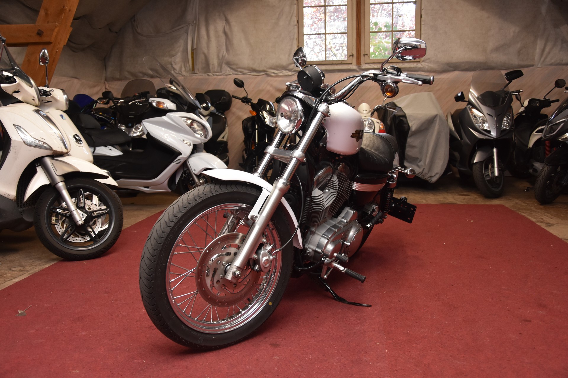 HARLEY-DAVIDSON XL 883 L Sportster Low Injection