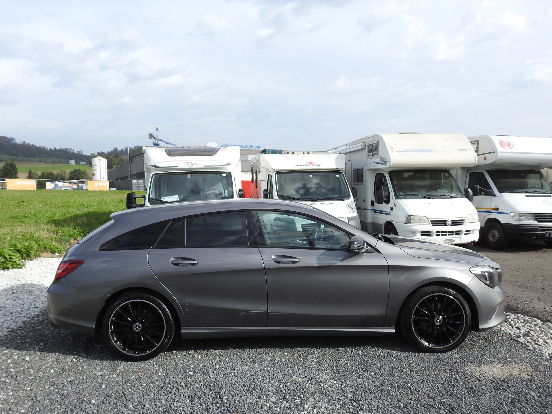 MERCEDES-BENZ CLA Shooting Br 200 d Swiss Star AMG Line 4M-image-6