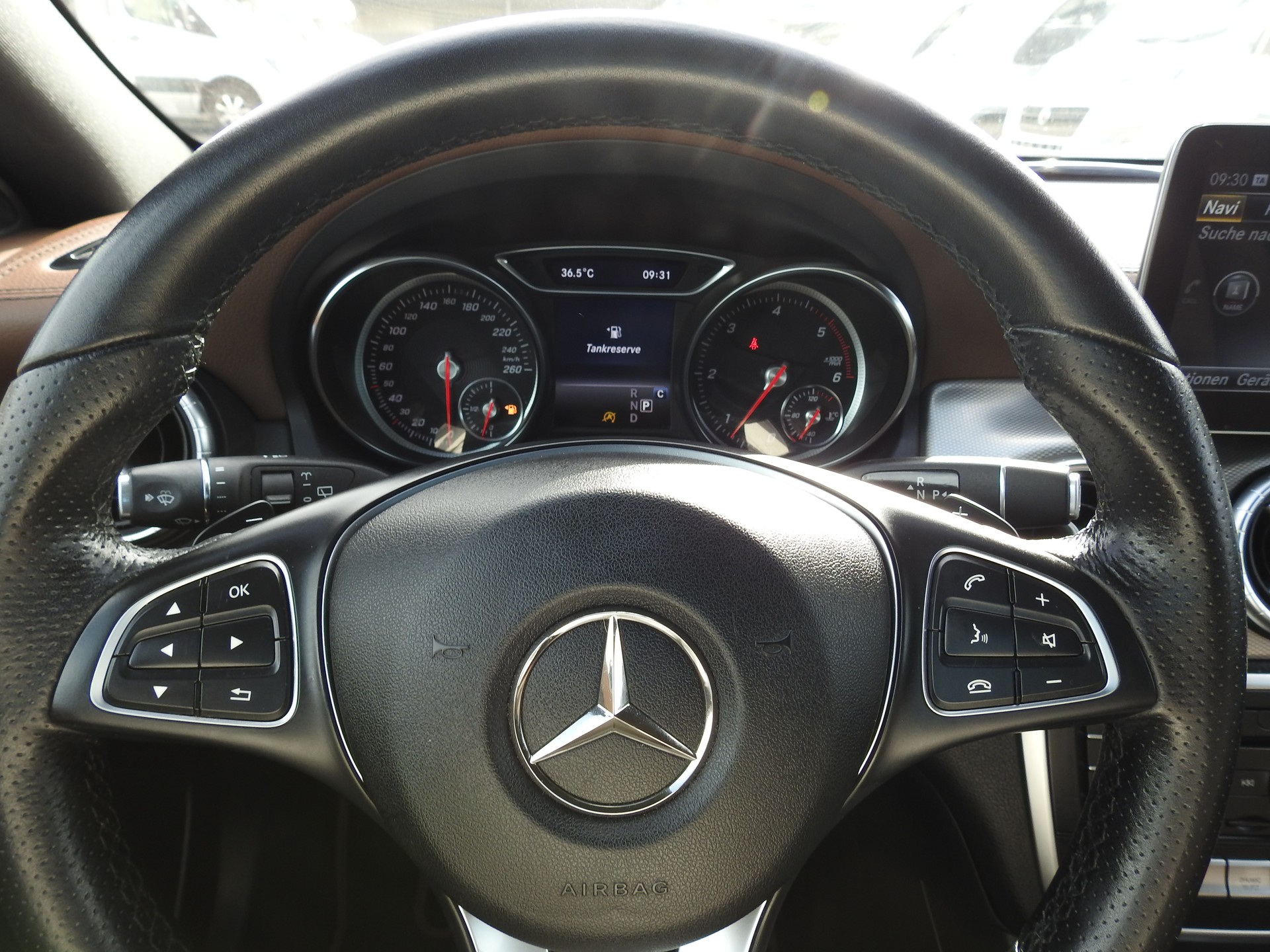MERCEDES-BENZ CLA Shooting Br 200 d Swiss Star AMG Line 4M-image-26