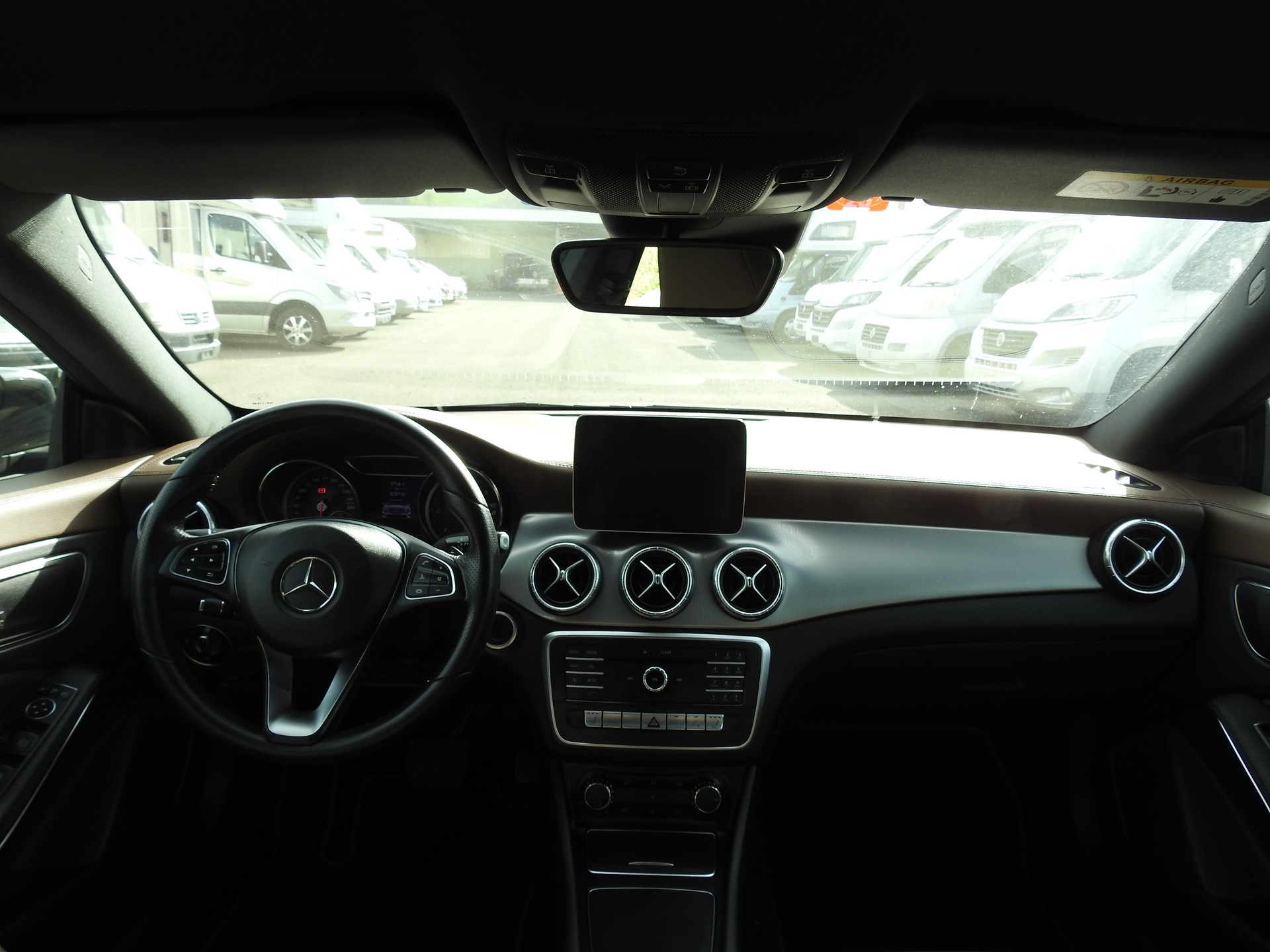 MERCEDES-BENZ CLA Shooting Br 200 d Swiss Star AMG Line 4M-image-15