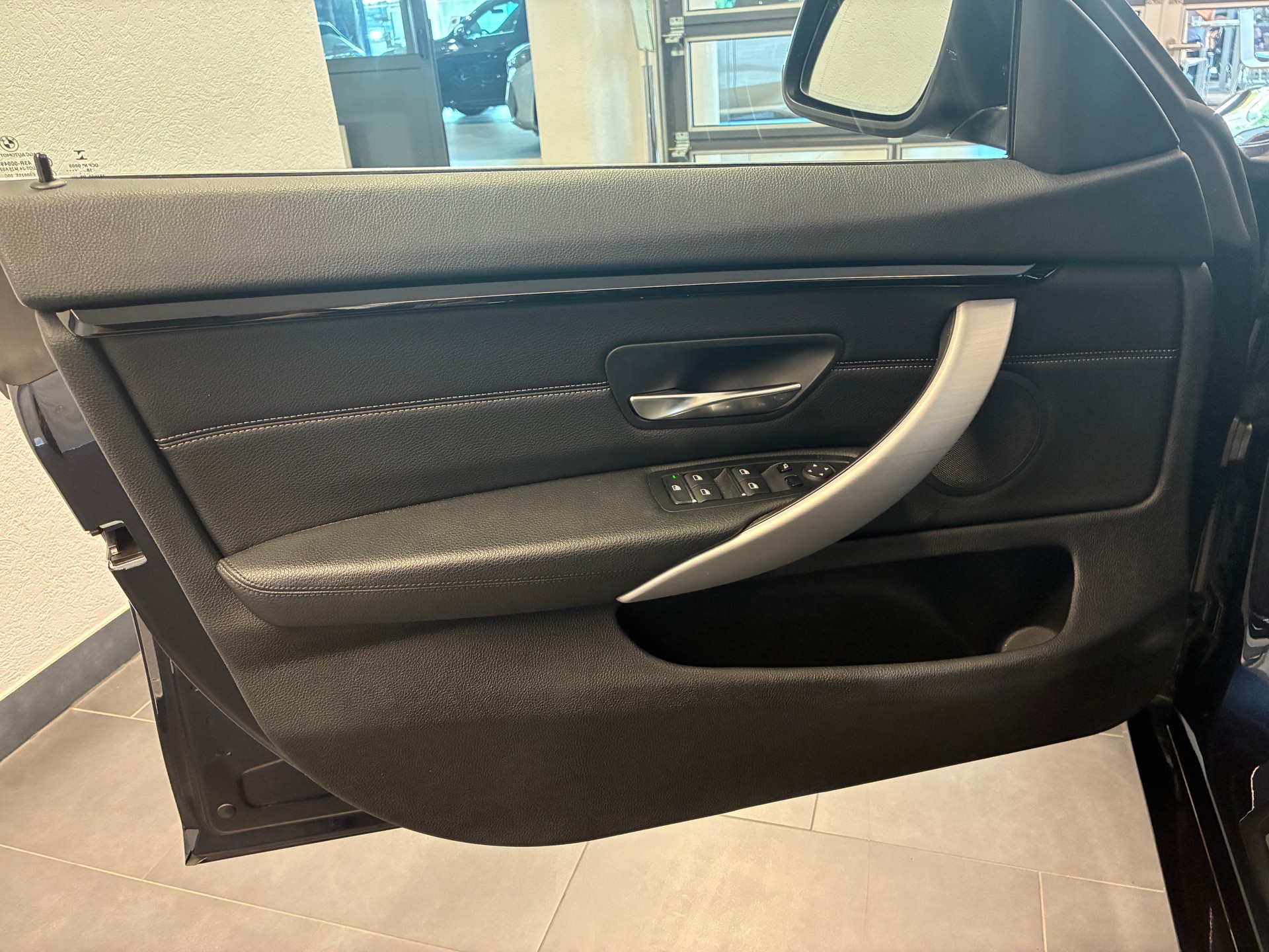BMW 430i xDrive Gran Coupé-image-14