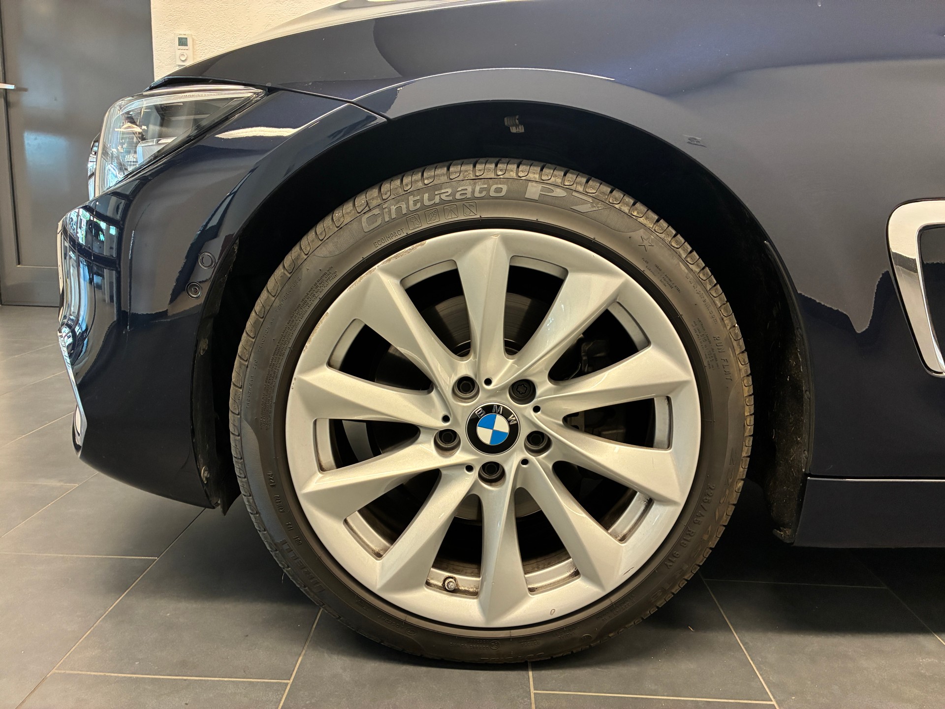 BMW 430i xDrive Gran Coupé-showroom-element-2