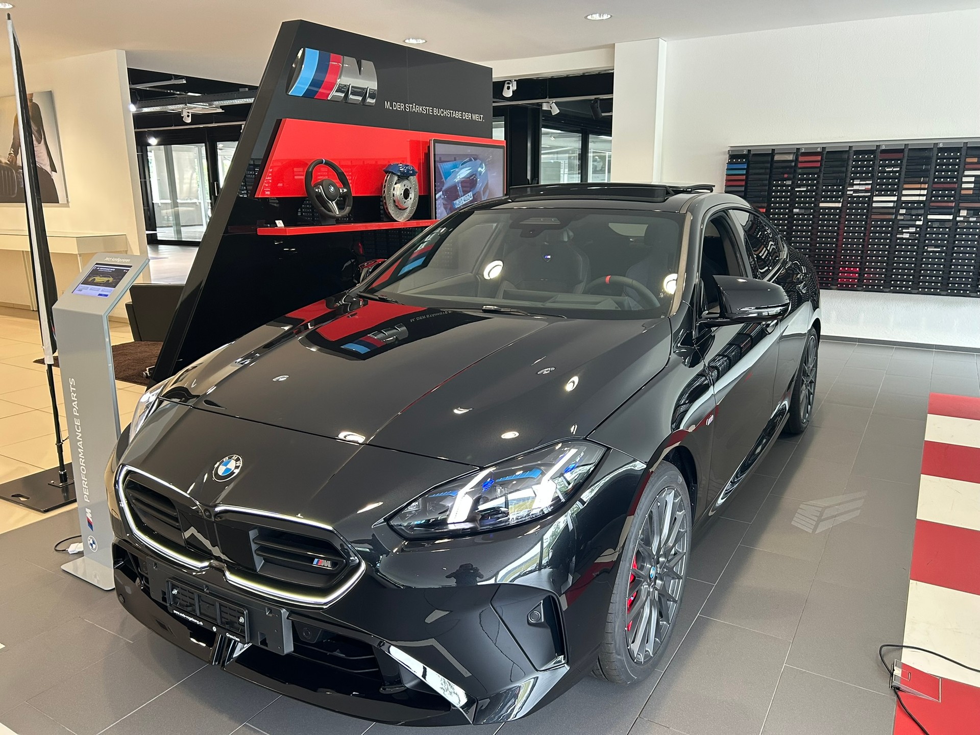 BMW M235 xDrive Gran Coupé M Sport Pro-showroom-element-3