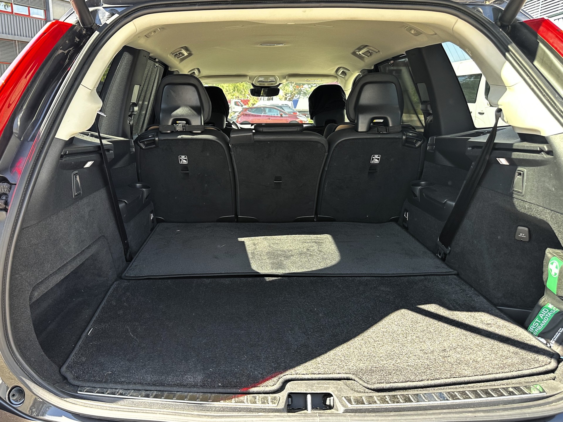 VOLVO XC90 B5 Diesel Mild Hybrid AWD Plus Dark-image-21