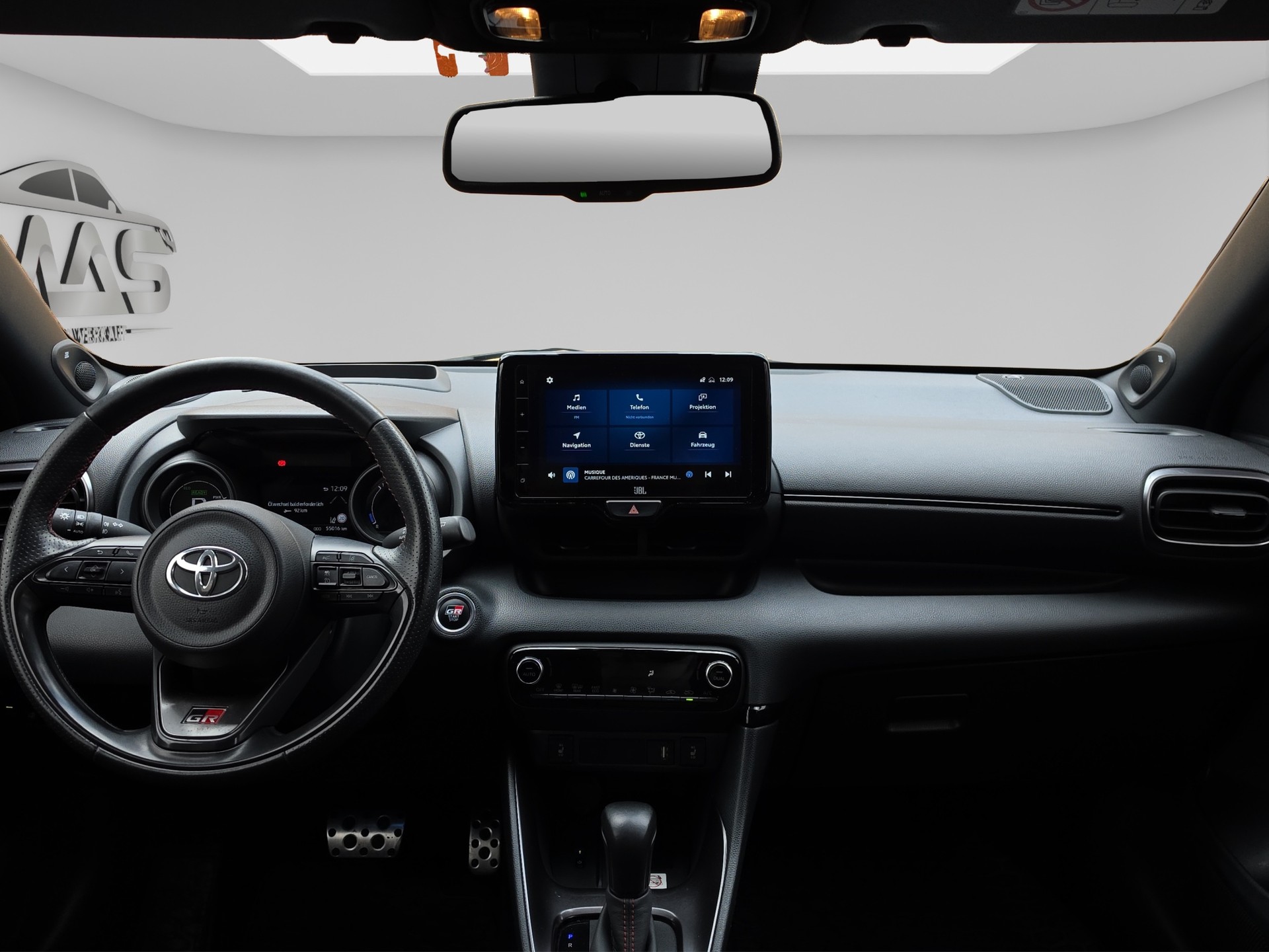 TOYOTA Yaris 1.5 GR Sport e-CVT-image-11