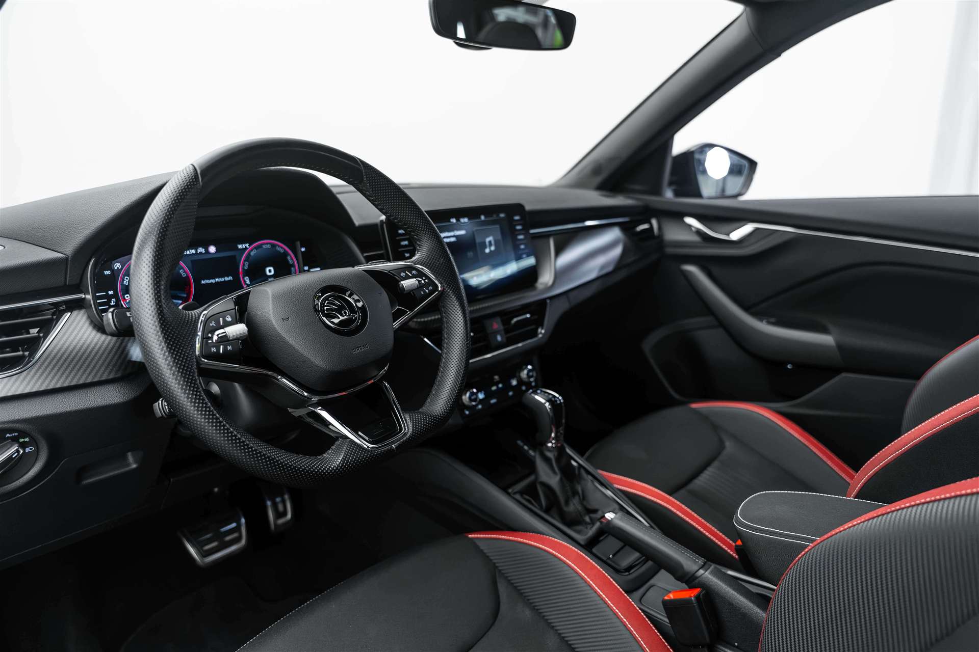 SKODA SKODA Kamiq 1.5 TSI ACT Monte Carlo DSG-image-7