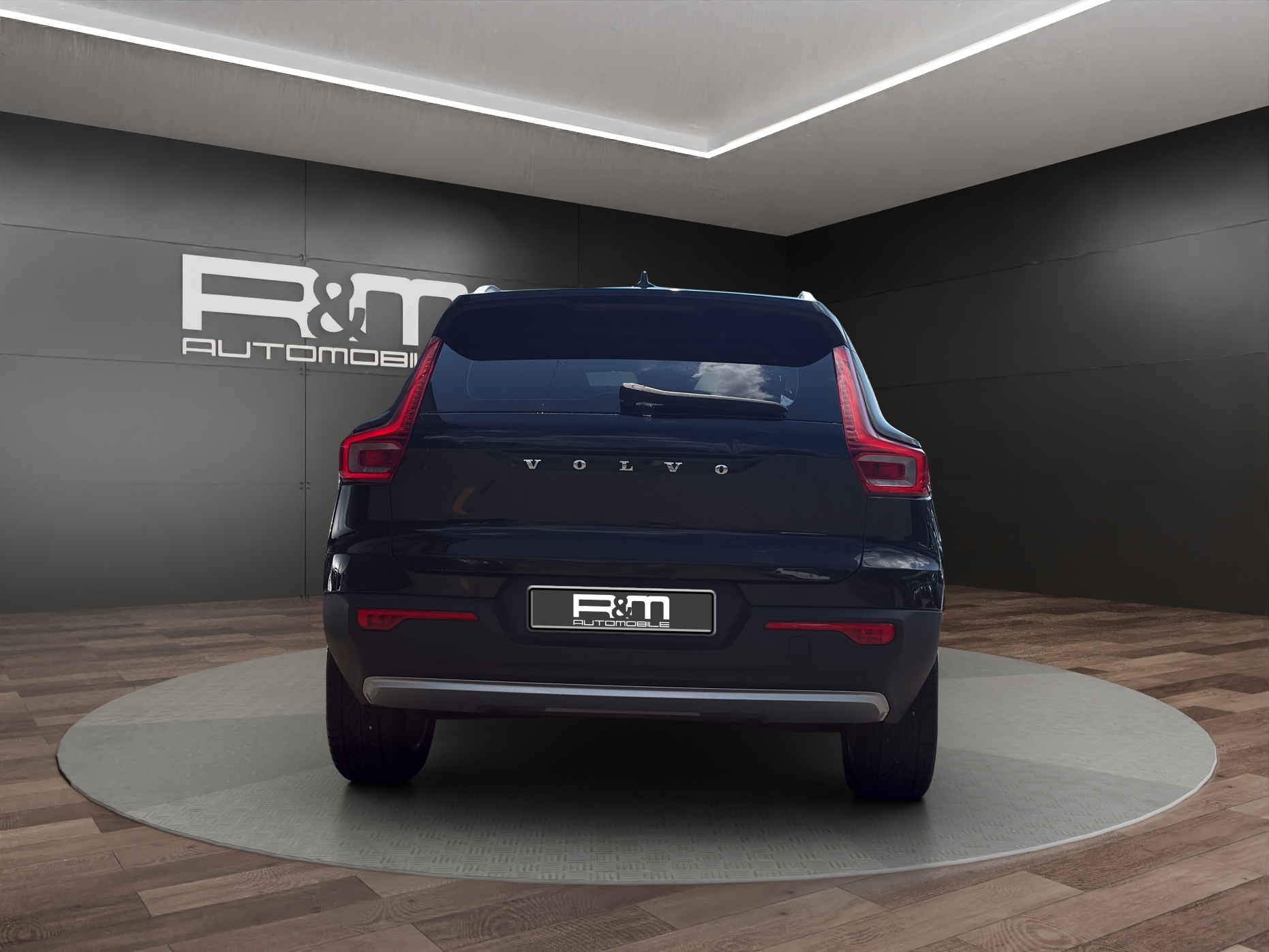 VOLVO XC40 D3 AWD Momentum Geartronic-image-5