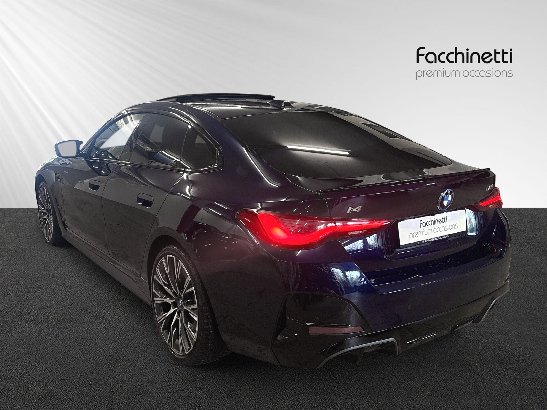 BMW i4 M50-showroom-element-2