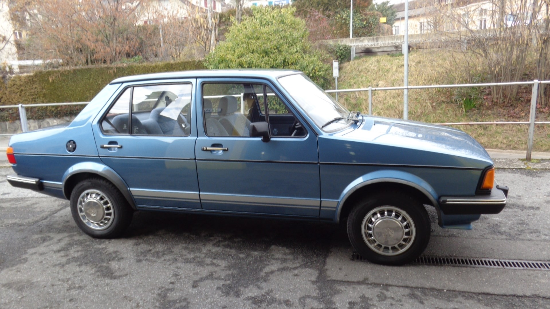 VW vw 17 jetta-image-6