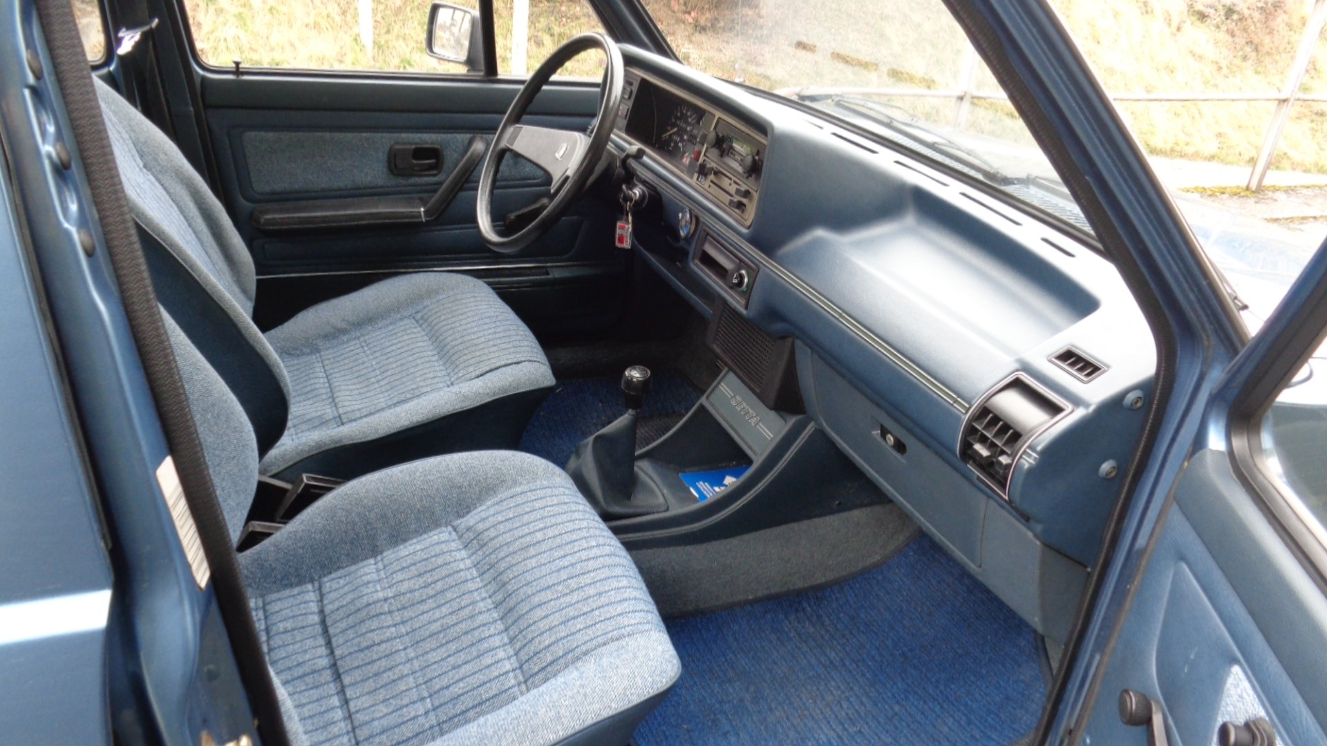 VW vw 17 jetta-image-8