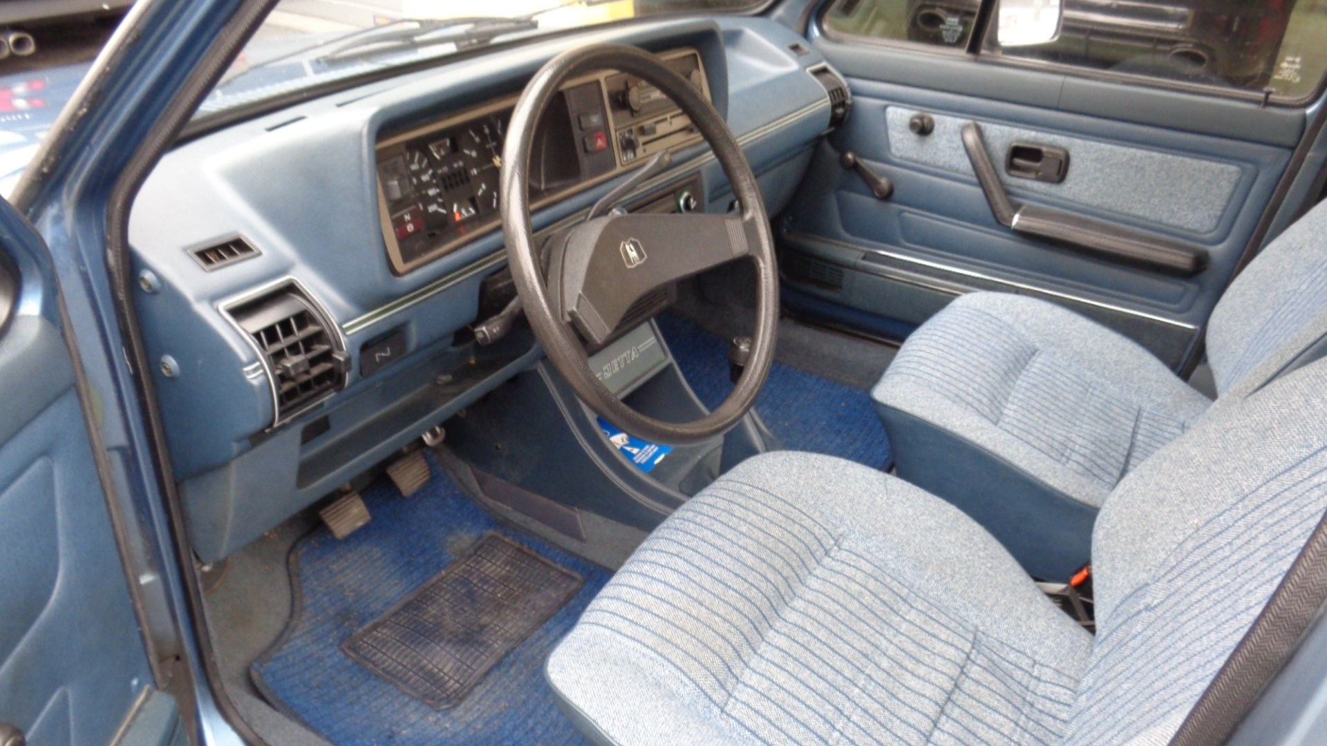 VW vw 17 jetta-image-10