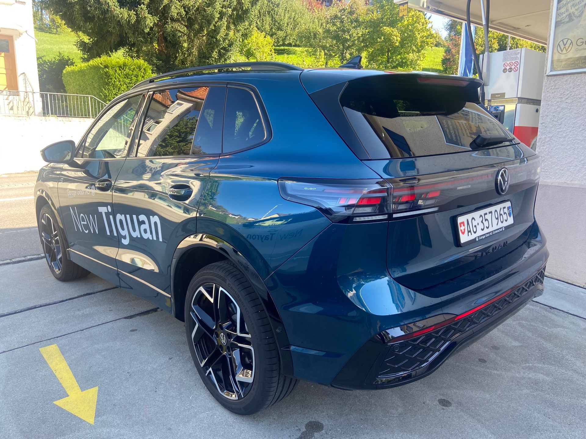 VW Tiguan 2.0 TDI SCR R-Line 4Motion DSG-showroom-element-3