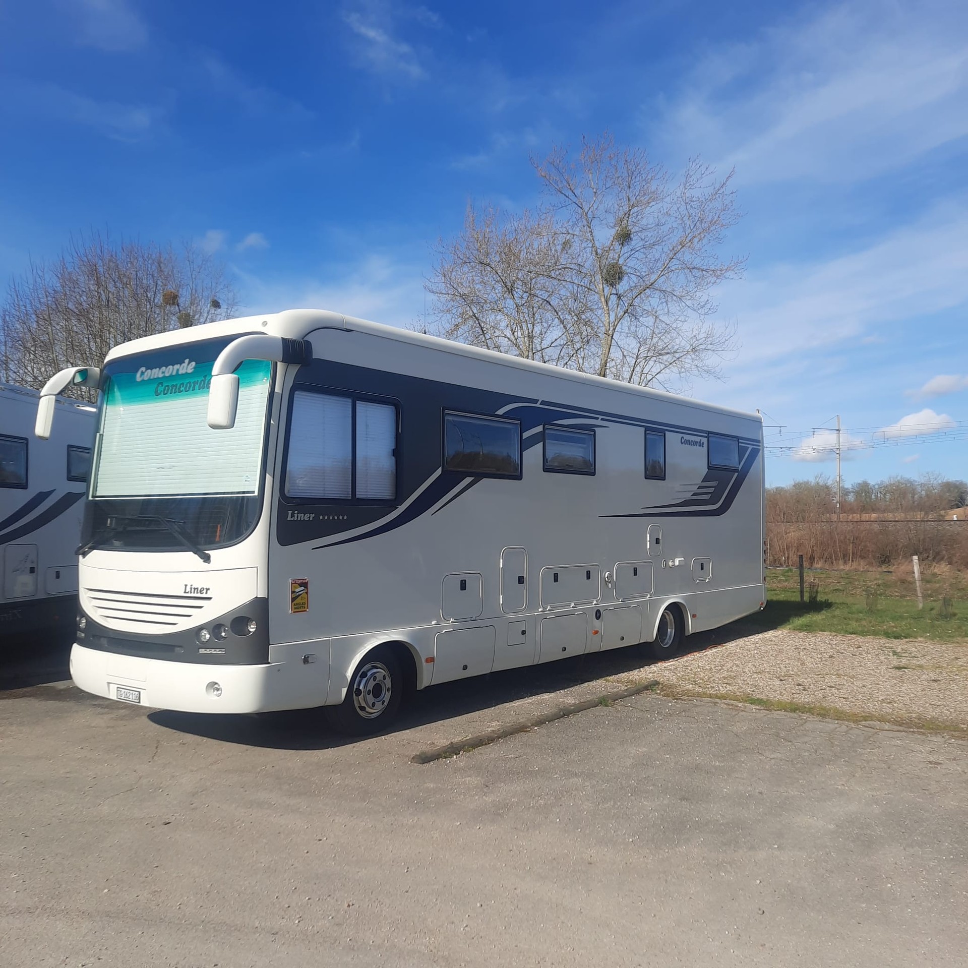 CONCORDE Liner 990G mit Motorradgarage auf MAN TGL 12.250
