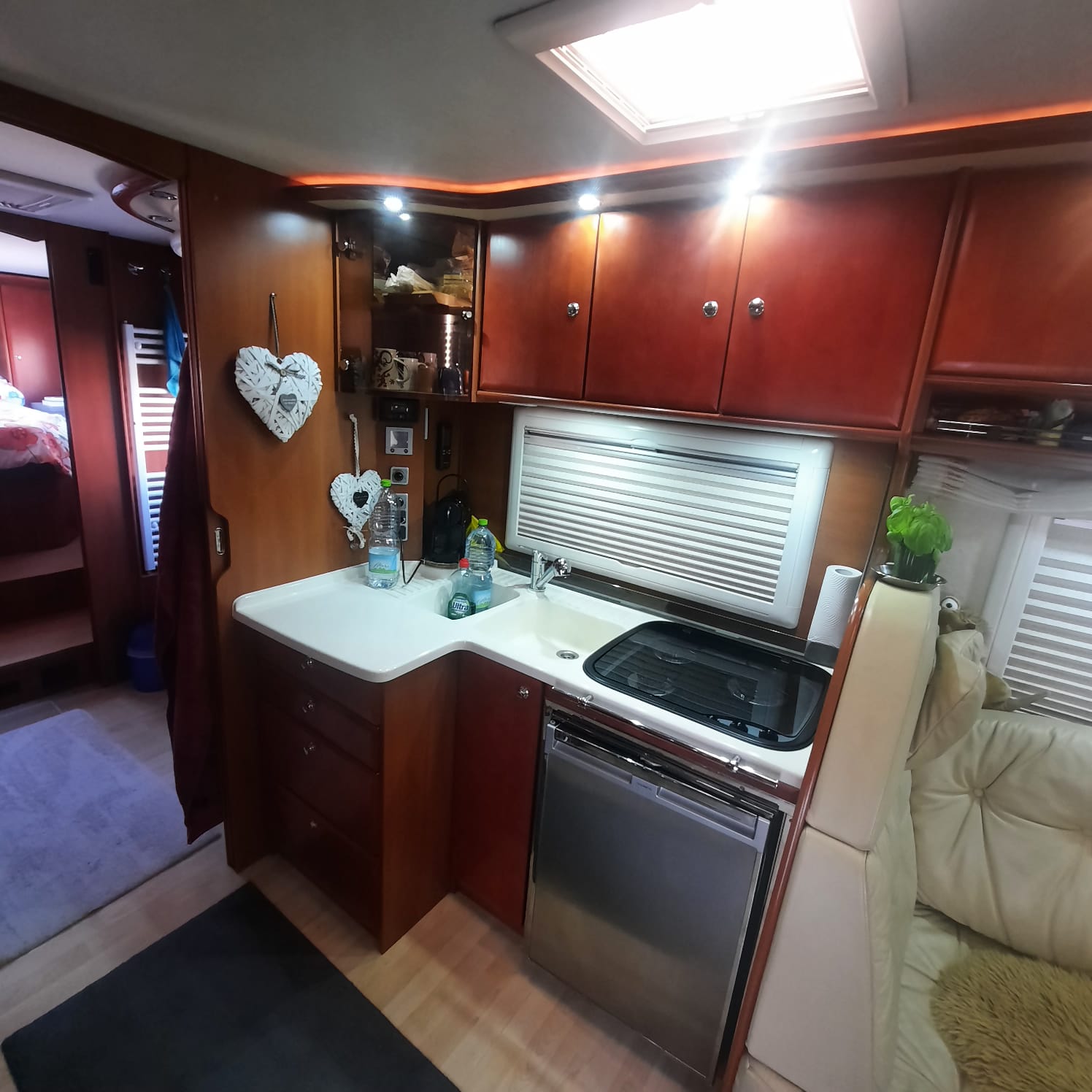 CONCORDE Liner 990G mit Motorradgarage auf MAN TGL 12.250-image-15
