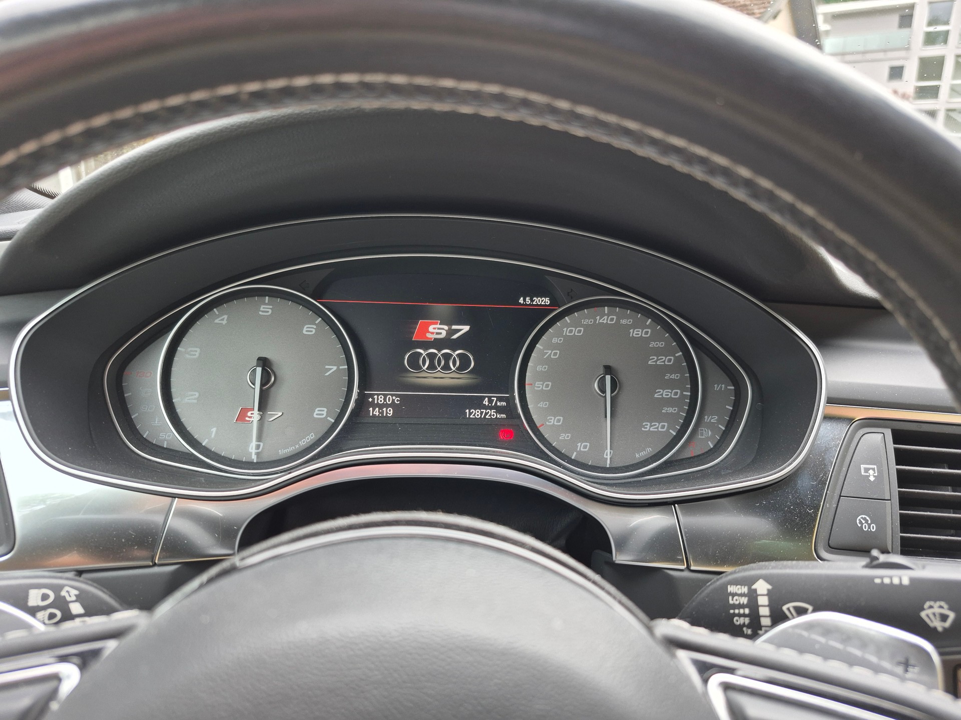 AUDI S7 Sportback 4.0 TFSI V8 quattro S-tronic-image-11