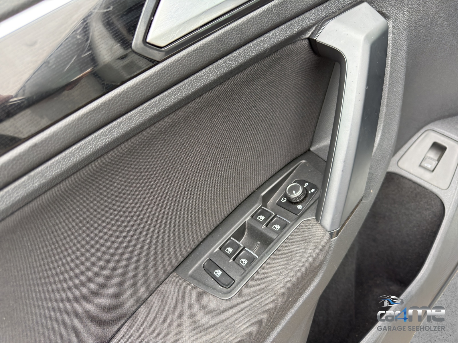 VW Tiguan 2.0TSI Comfortline 4Motion DSG-image-16