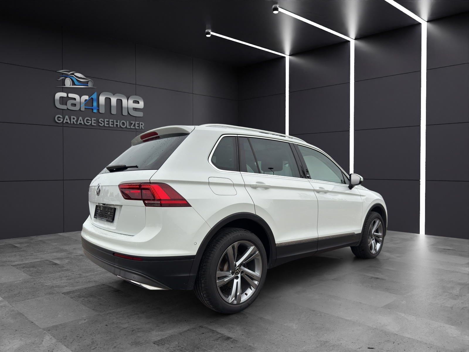VW Tiguan 2.0TSI Comfortline 4Motion DSG-image-5