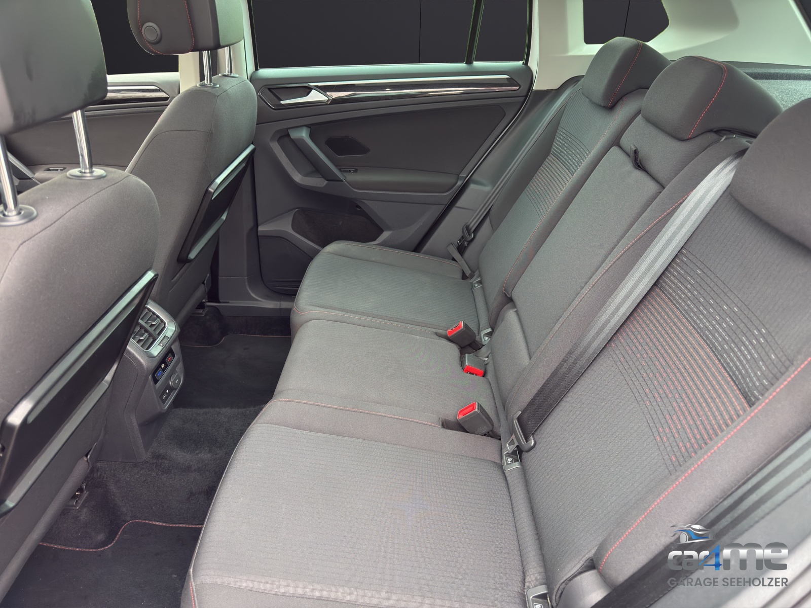 VW Tiguan 2.0TSI Comfortline 4Motion DSG-image-18