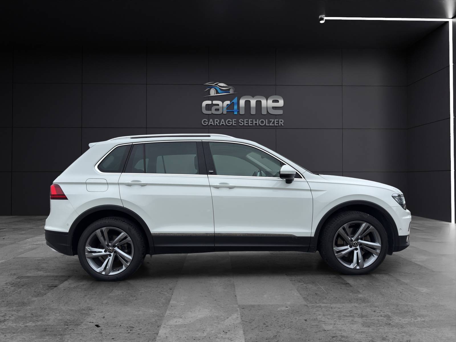 VW Tiguan 2.0TSI Comfortline 4Motion DSG-image-6