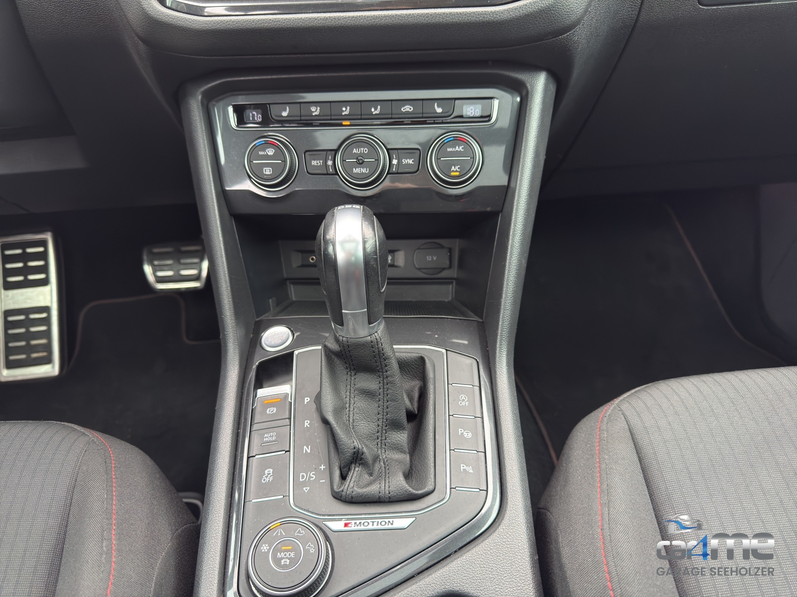 VW Tiguan 2.0TSI Comfortline 4Motion DSG-image-12