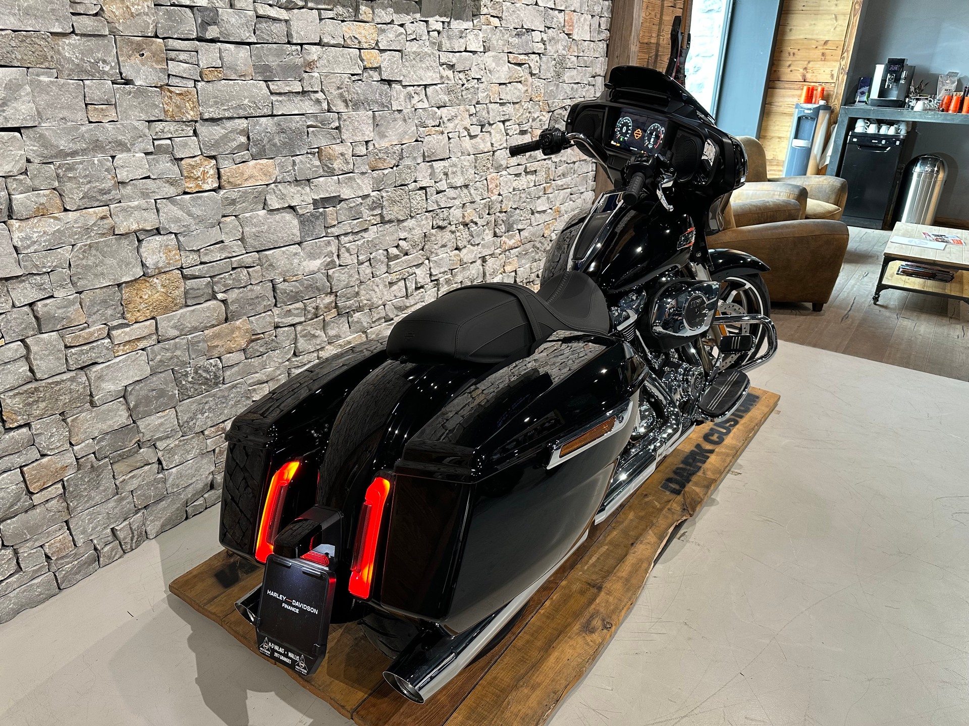 HARLEY-DAVIDSON FLHX Street Glide-showroom-element-2