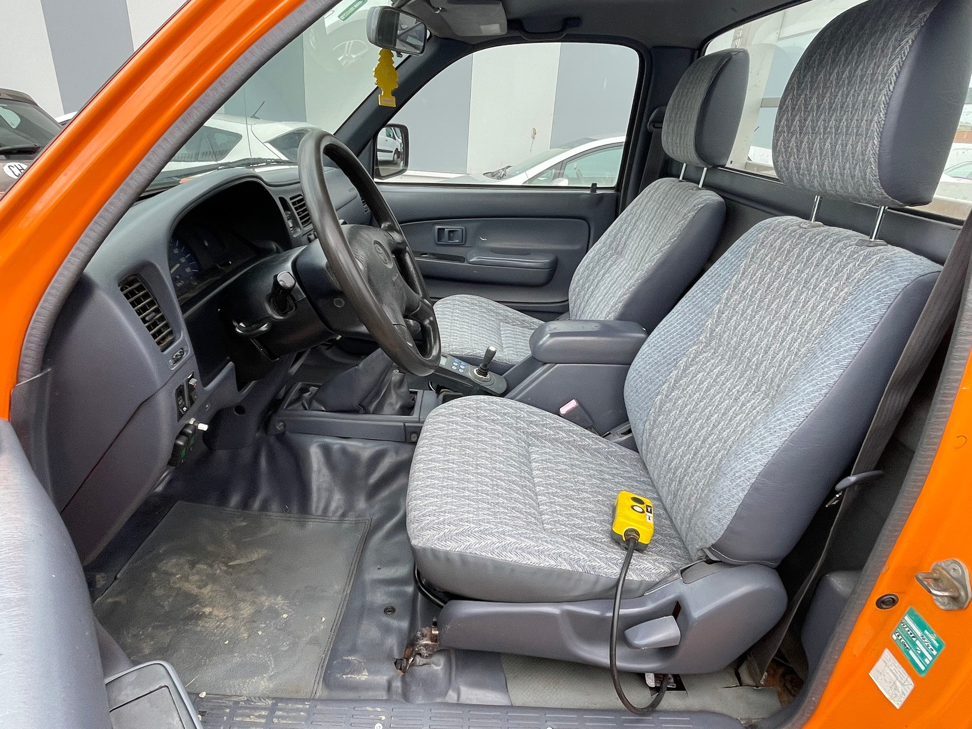 TOYOTA Hilux 4x4 2.5 D-4D-image-4