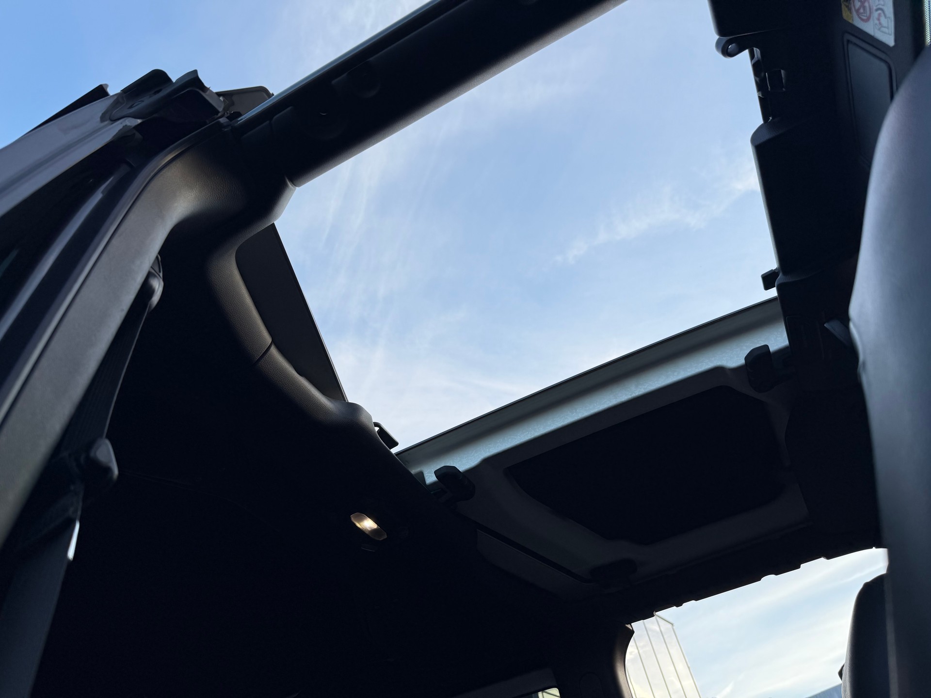 JEEP Wrangler 2.2MJ Overland Automatic-image-14