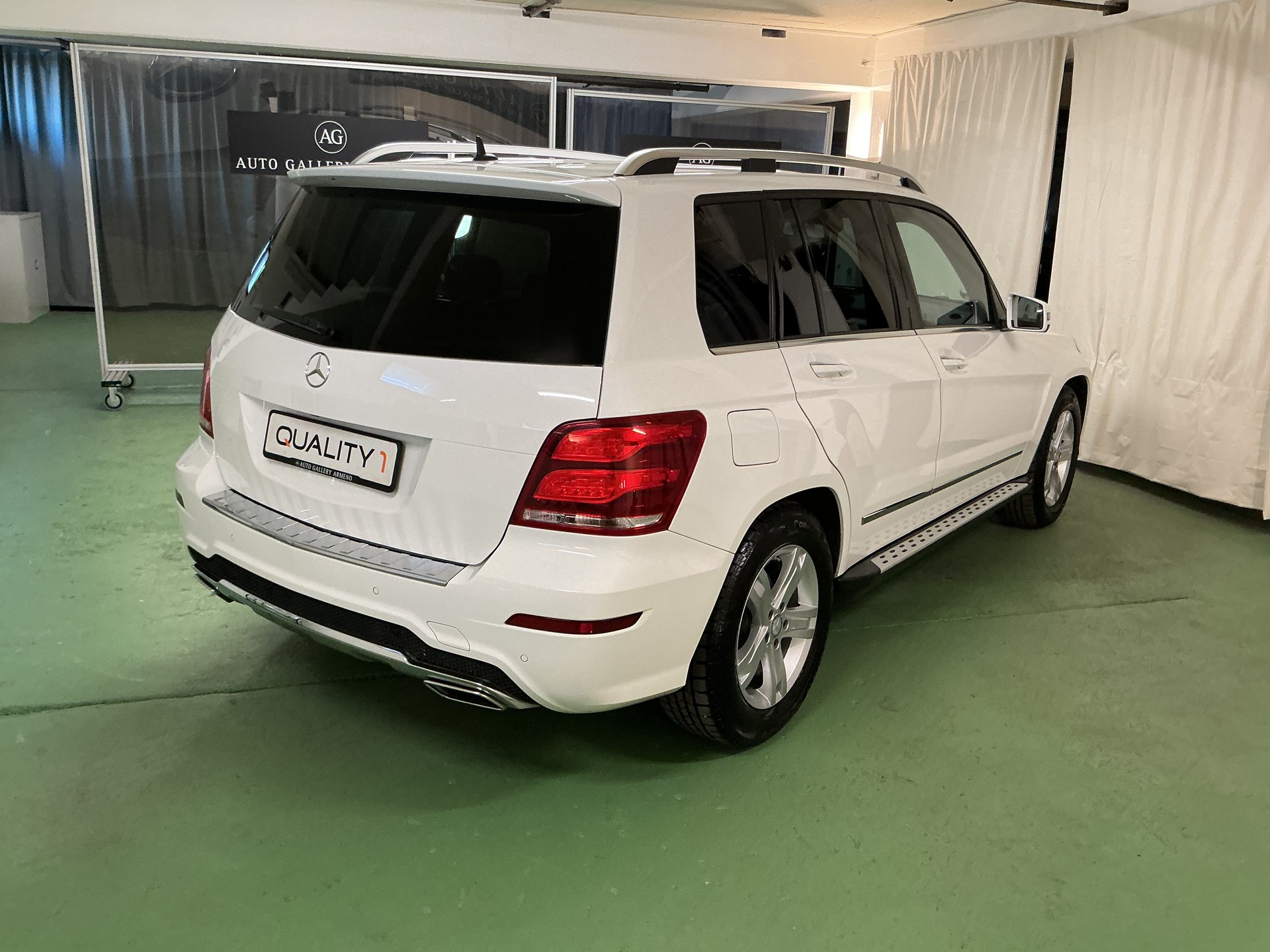 MERCEDES-BENZ GLK 220 BlueTEC Swiss Star Ed. 4Matic 7G-Tronic-image-5