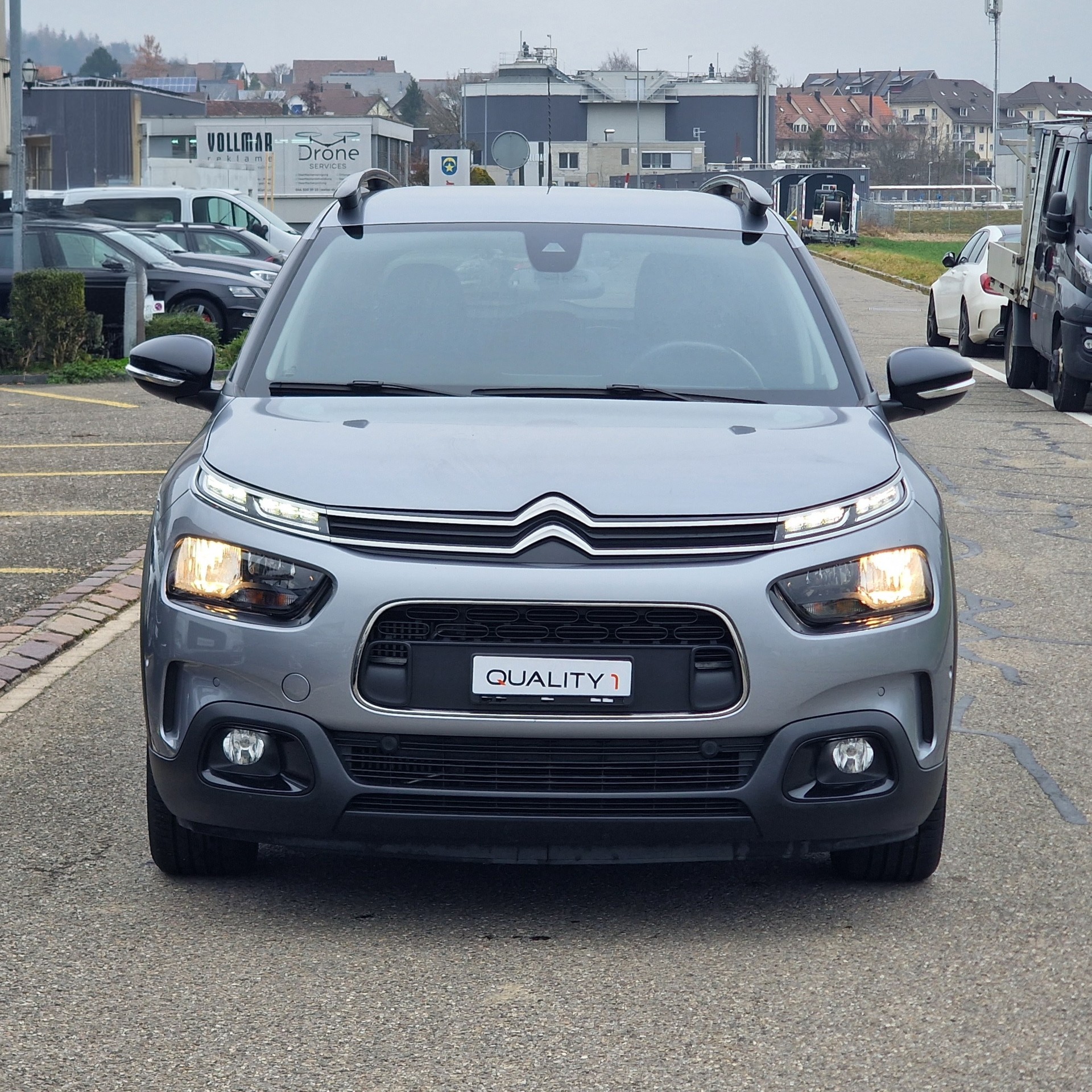 CITROEN C4 Cactus 1.2 Pure Tech Shine EAT6-image-1