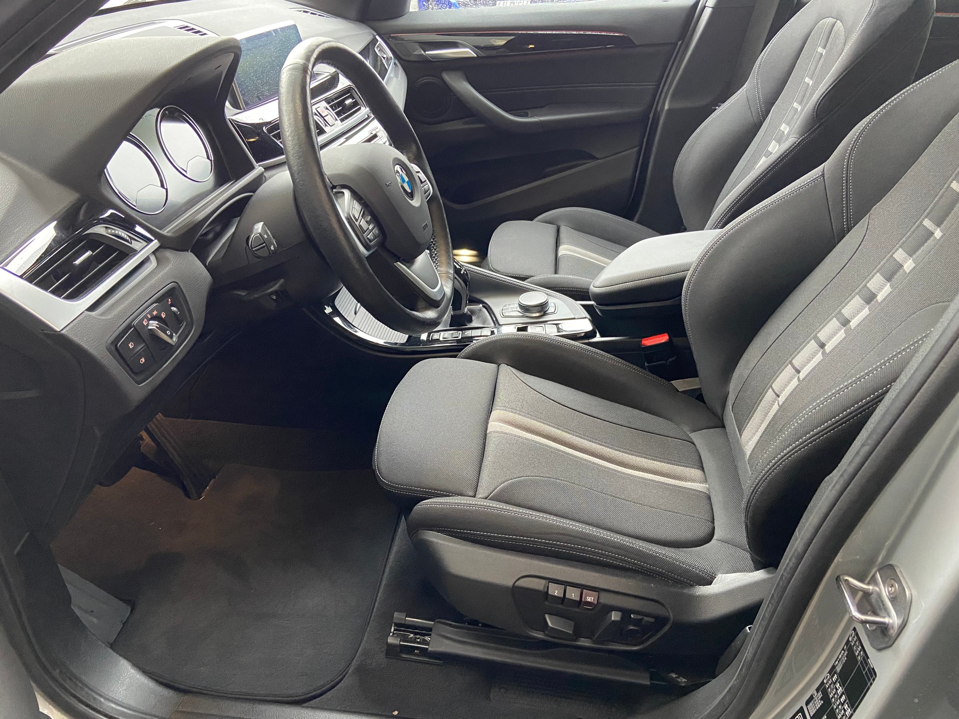 BMW X1 xDrive 18d Sport Line Steptronic-image-3