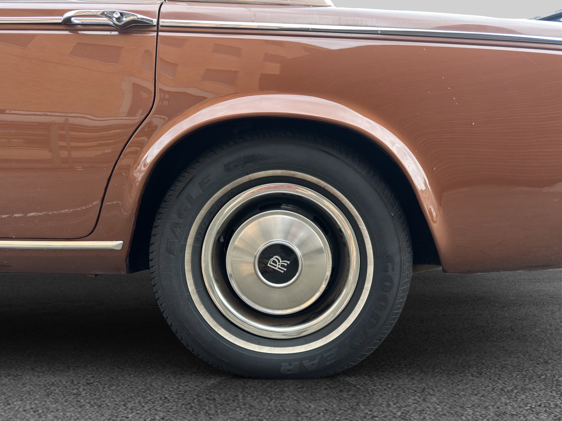 ROLLS-ROYCE Silver Wraith-image-29