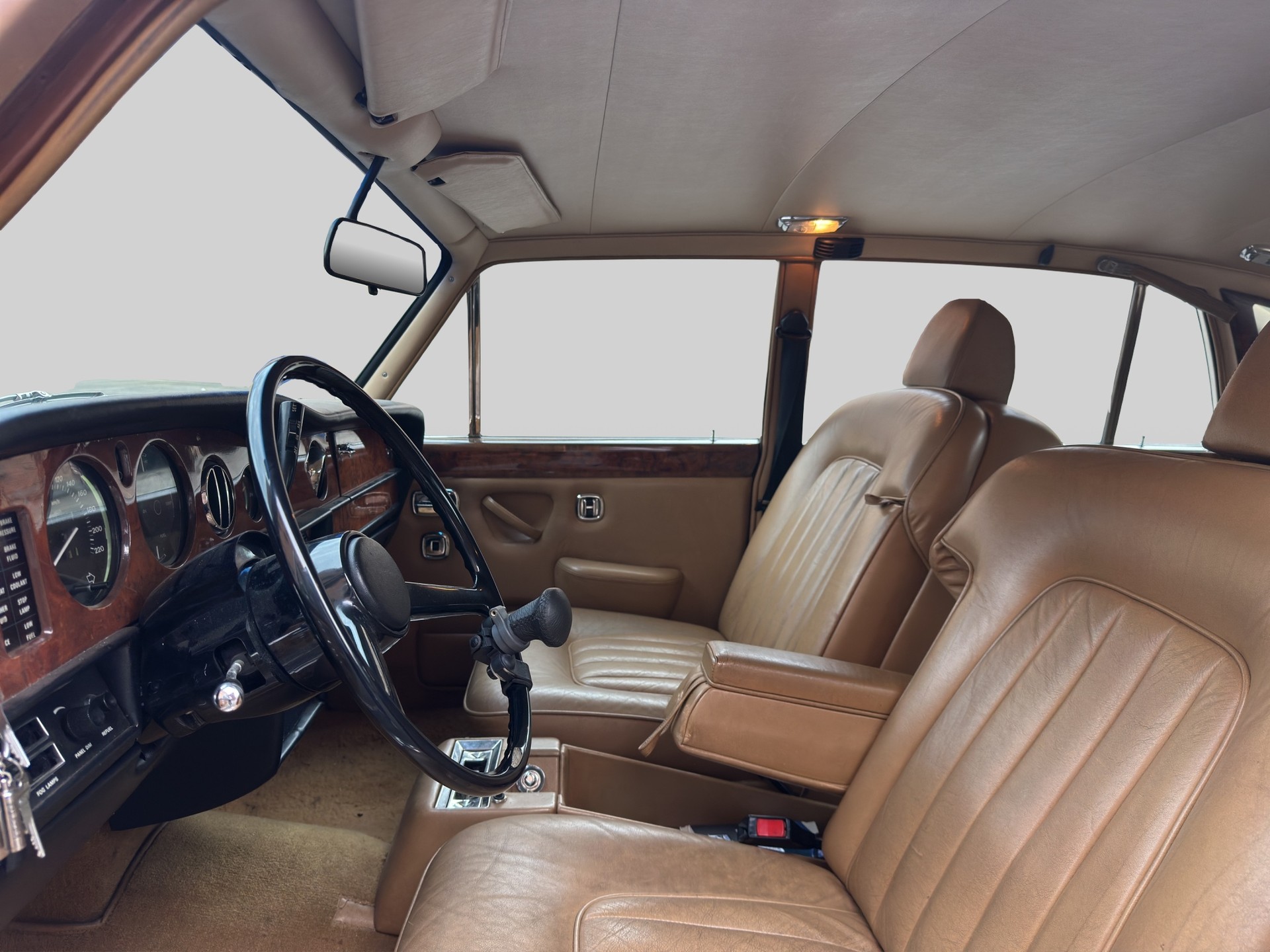 ROLLS-ROYCE Silver Wraith-image-13