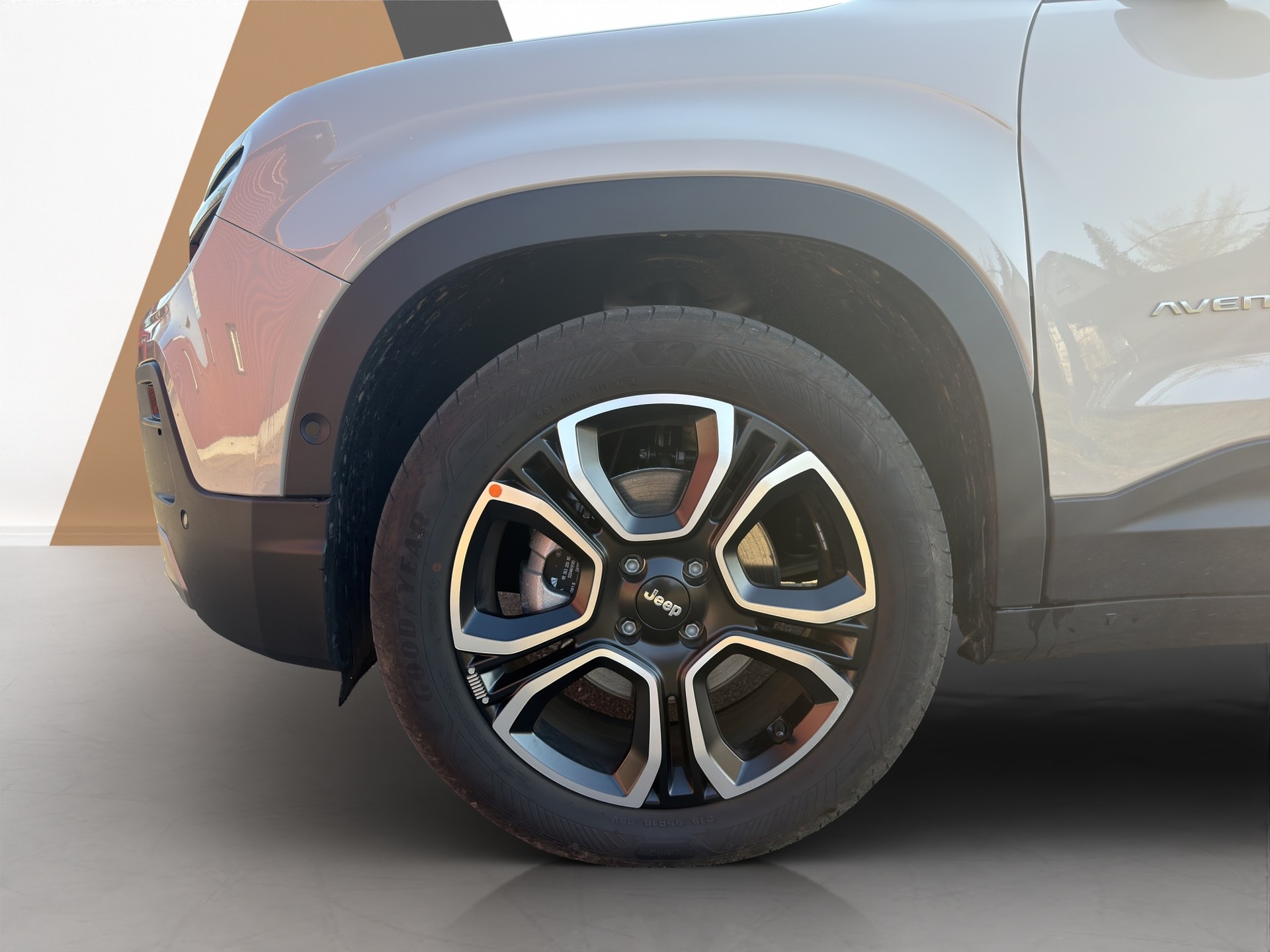 JEEP Avenger Summit-image-18