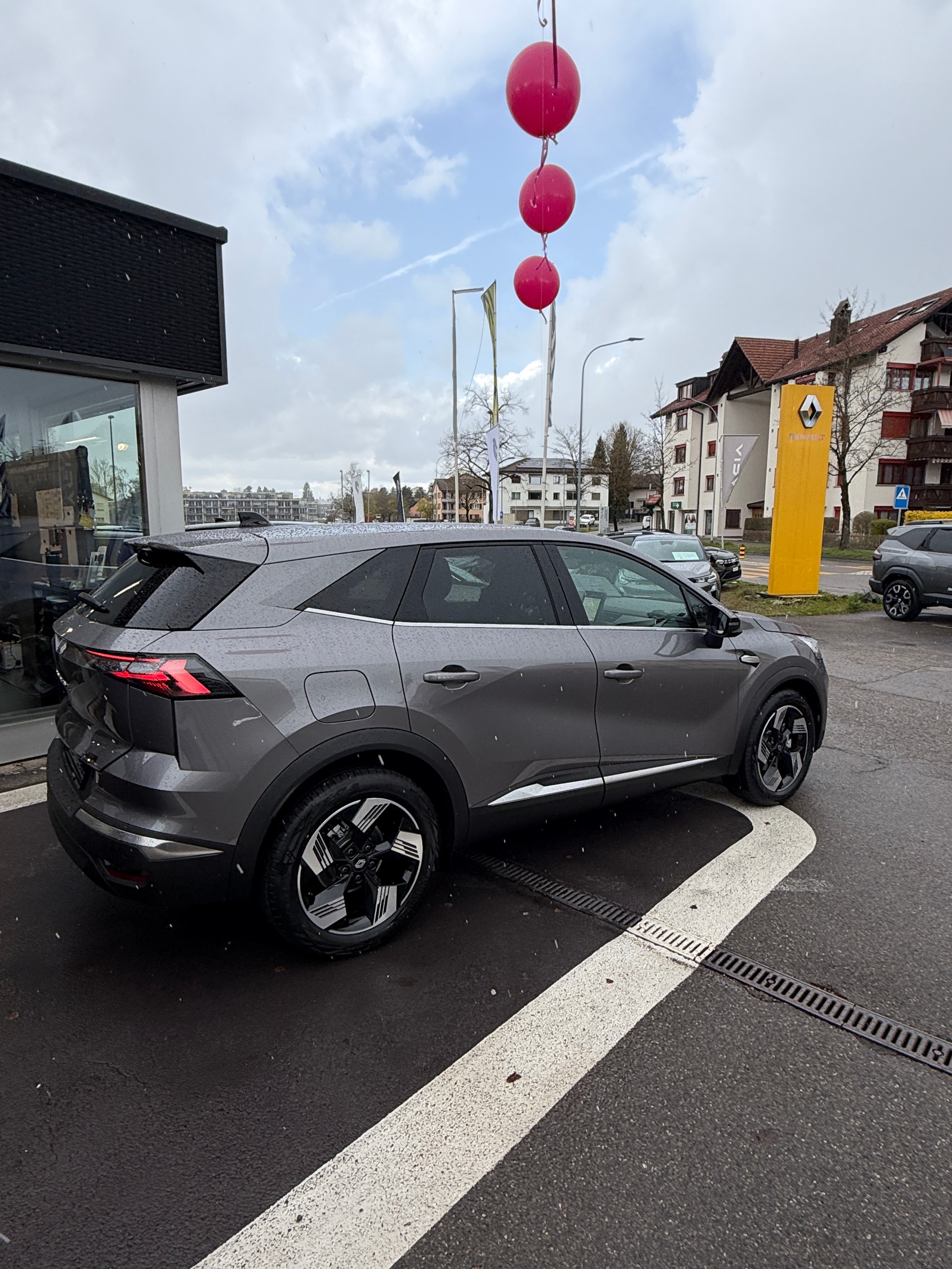 RENAULT Symbioz 1.8 E-Tech Techno-showroom-element-1