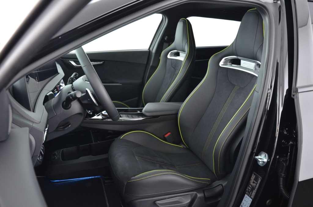 KIA EV6 77.4 kWh AWD GT 4x4 (584PS)-image-14