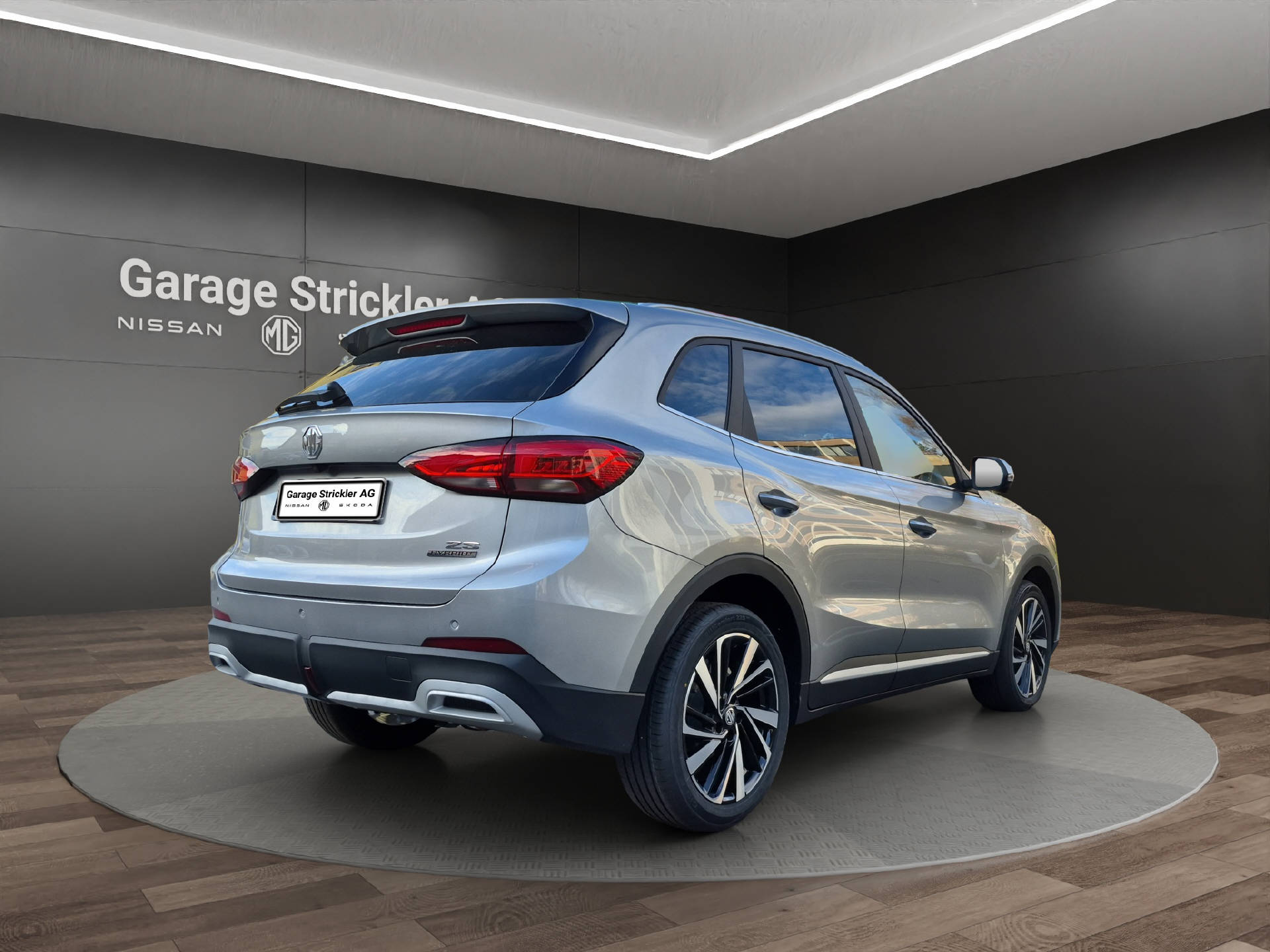 MG ZS 1.5 Hybrid+ Luxury-image-4