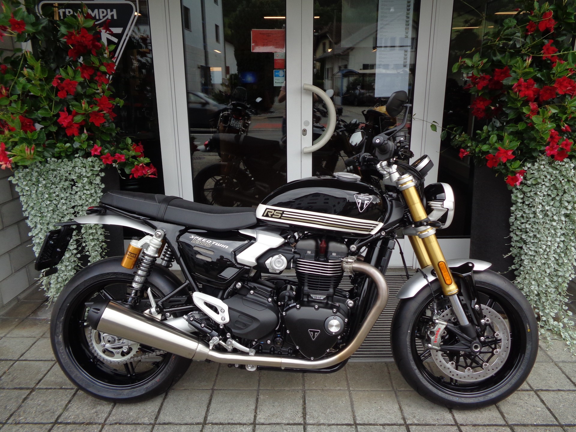TRIUMPH Speed Twin 1200 RS-image-1
